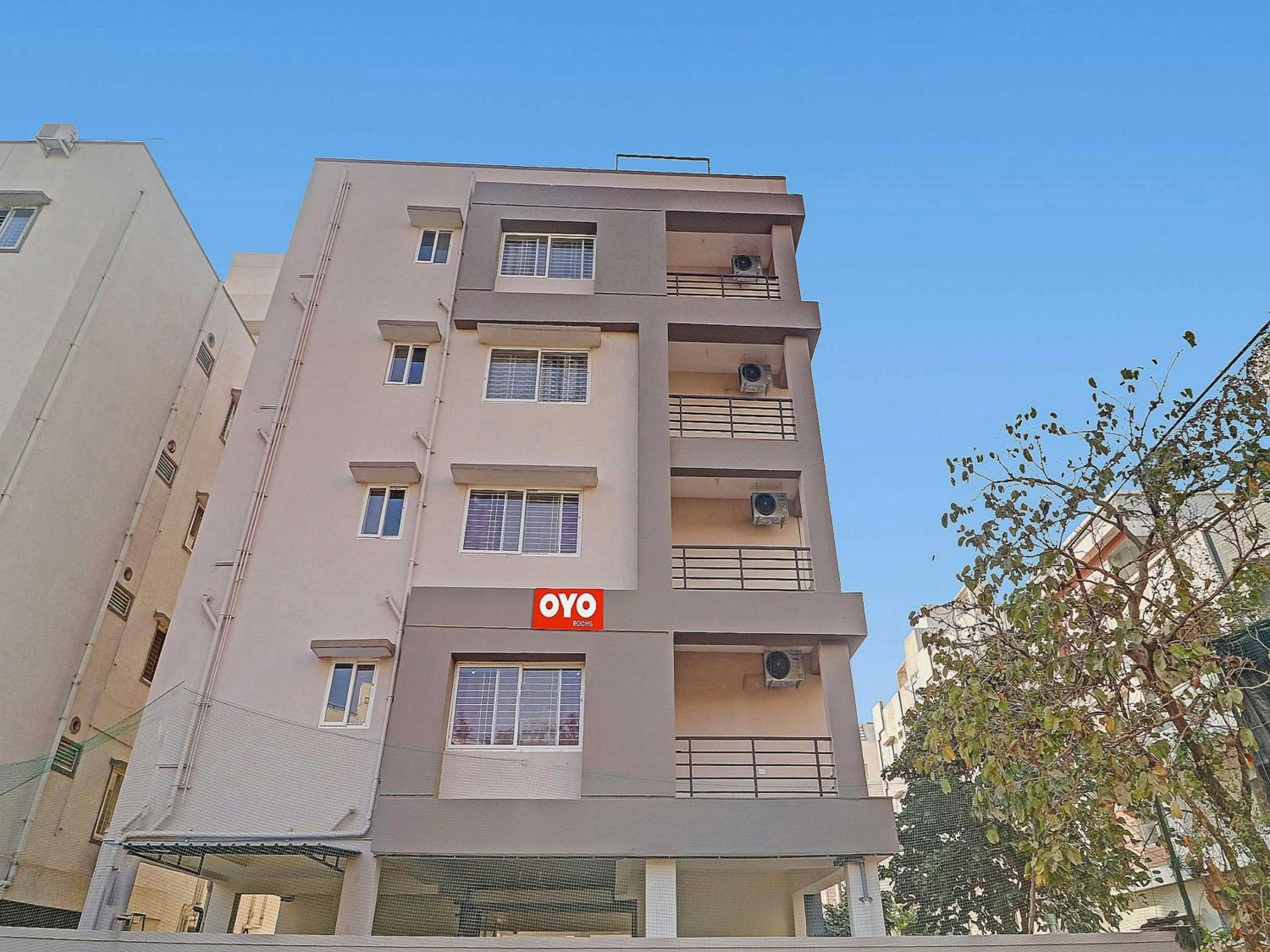 Facade/entrance in Super Hotel O Qualia Nallagandla