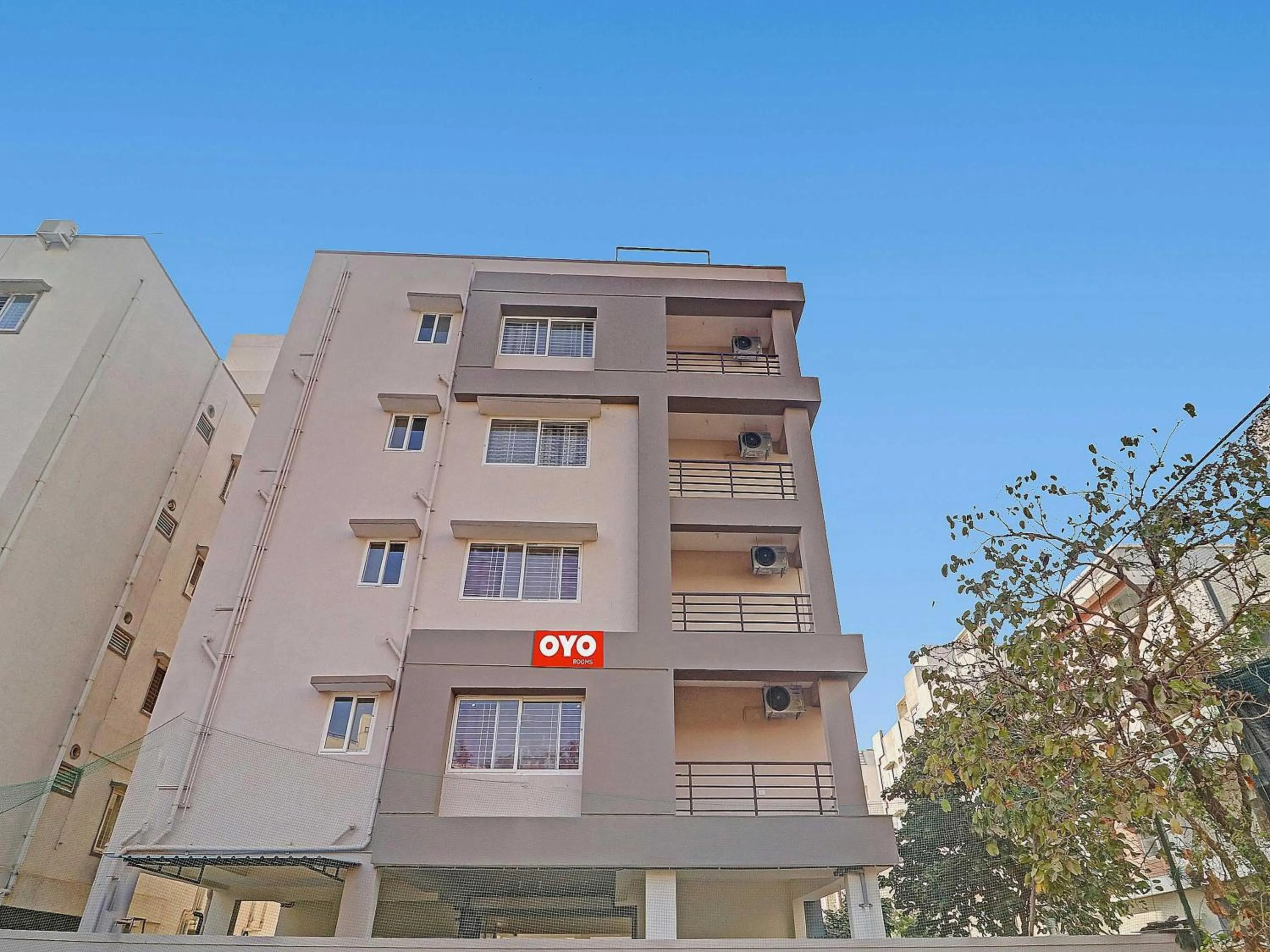 Facade/entrance in Super Hotel O Qualia Nallagandla