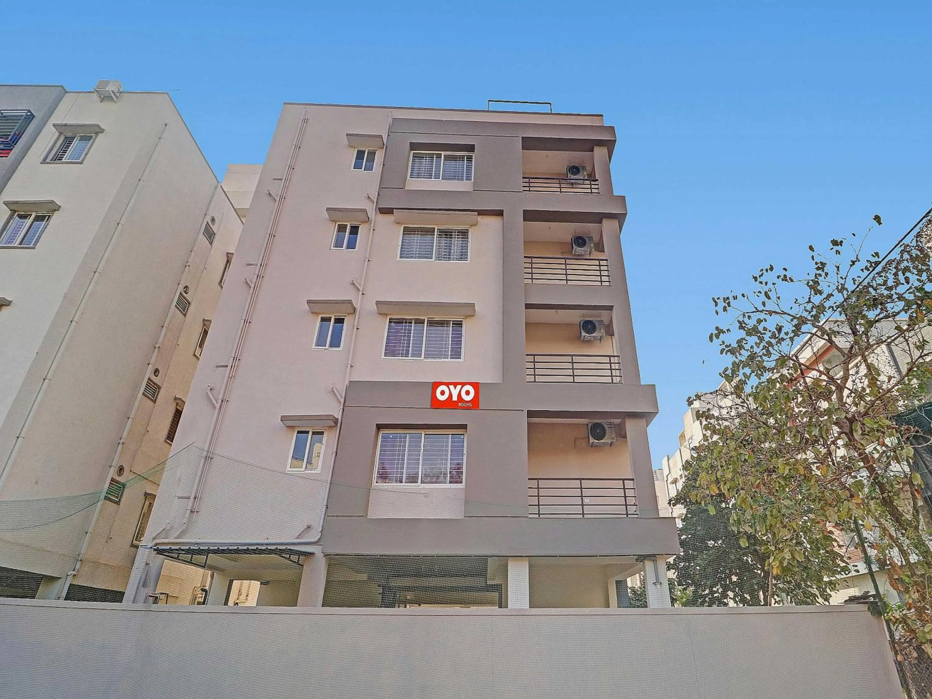 Facade/entrance in Super Hotel O Qualia Nallagandla