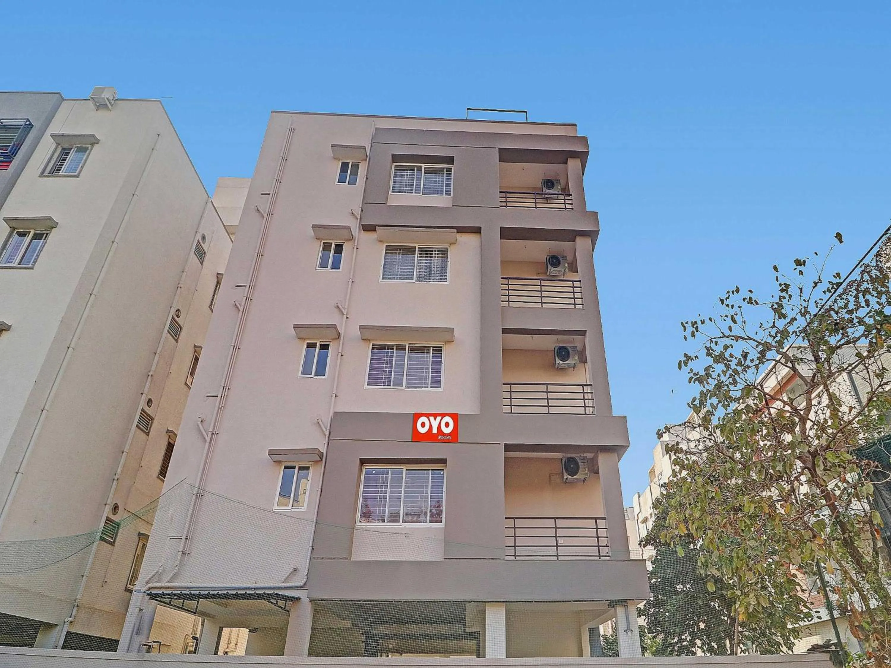 Facade/entrance in Super Hotel O Qualia Nallagandla