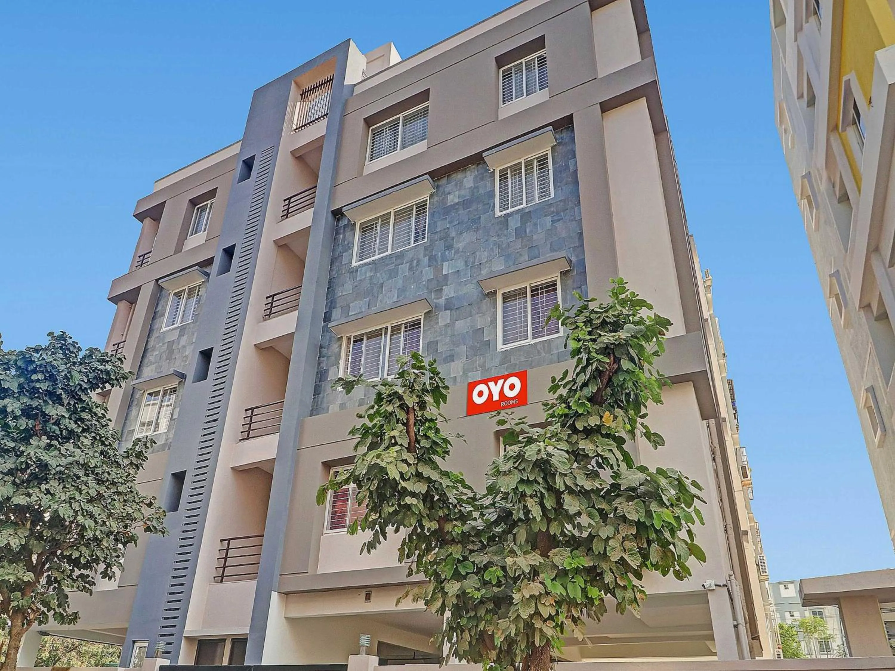 Facade/entrance in Super Hotel O Qualia Nallagandla