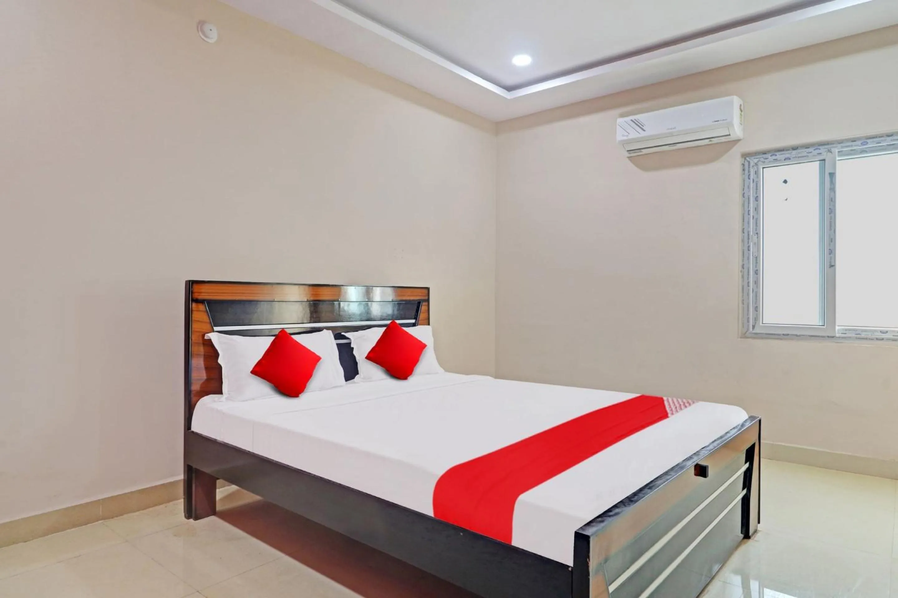 Bedroom, Bed in Hotel O Vasista Residency