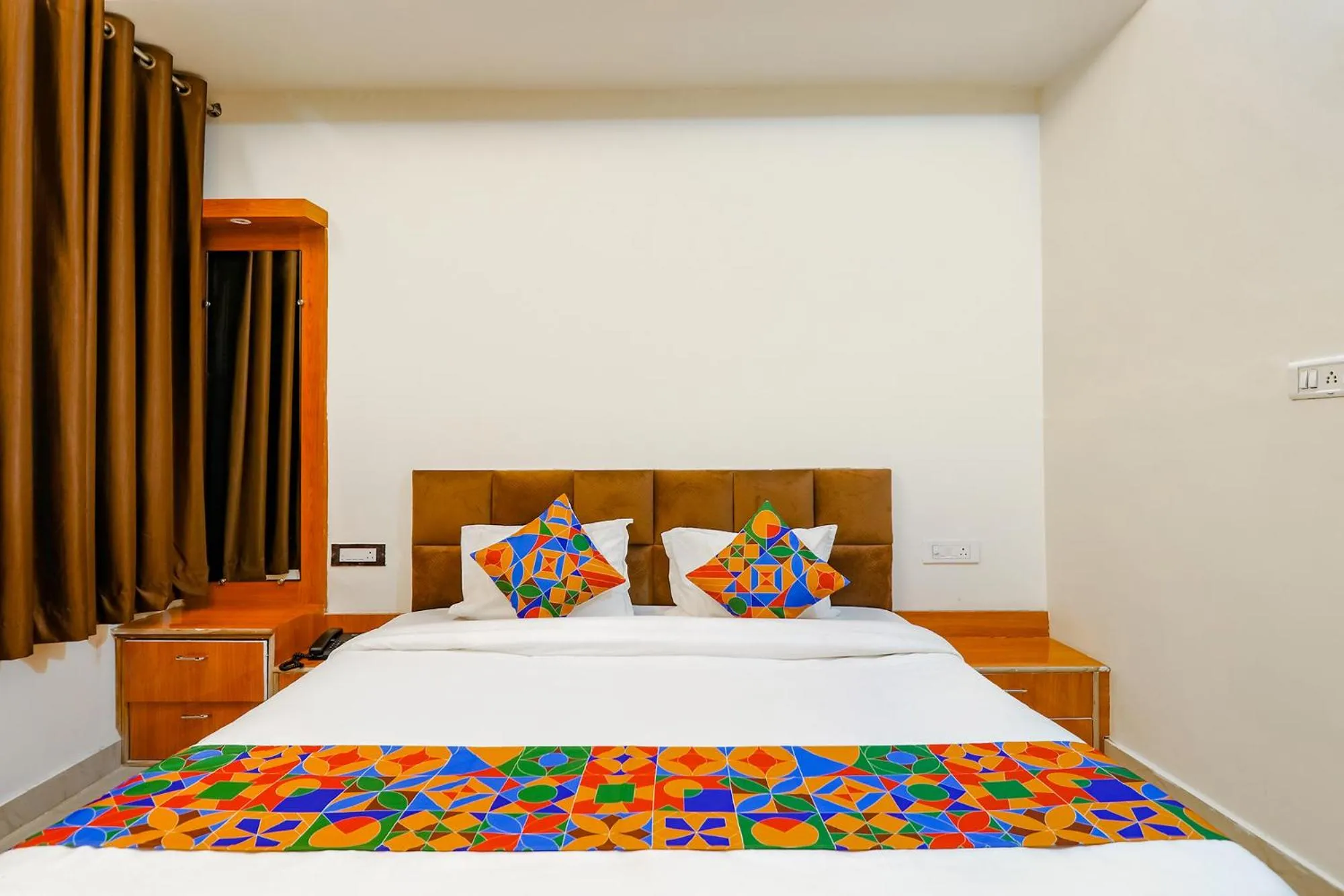 Bed in FabHotel Royal Vilas