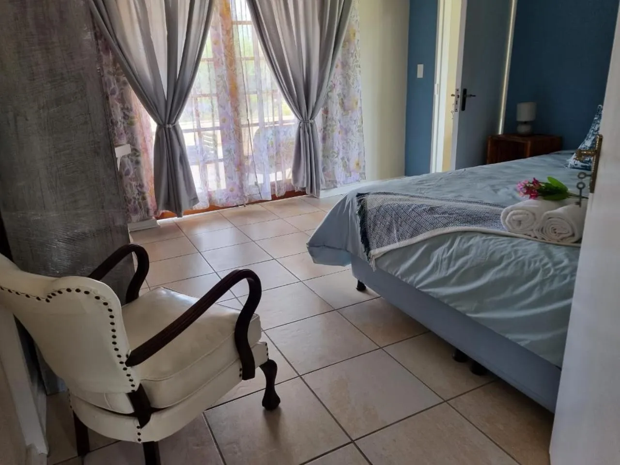 Photo of the whole room, Bed in La Maison on Vaal Bed and Breakfast