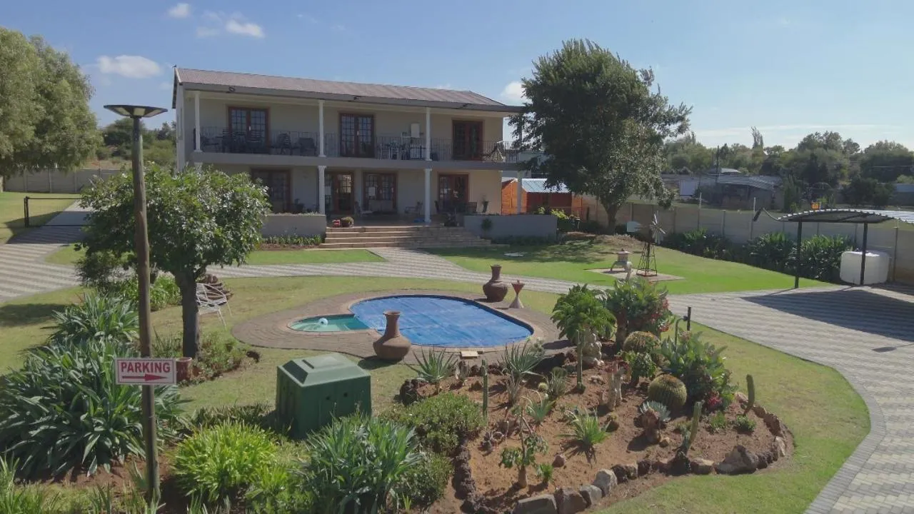 Swimming pool in La Maison on Vaal Bed and Breakfast