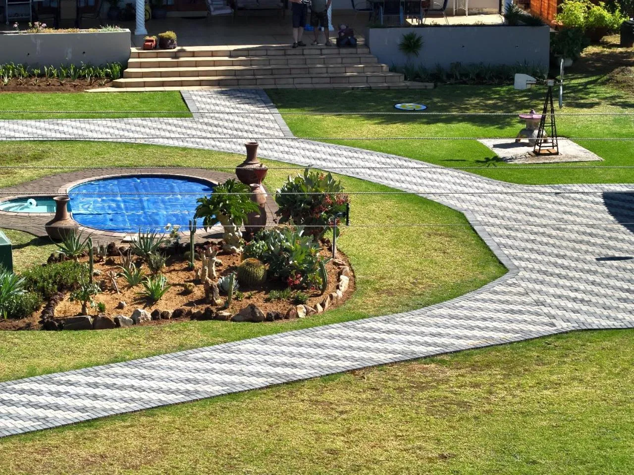 Swimming pool in La Maison on Vaal Bed and Breakfast