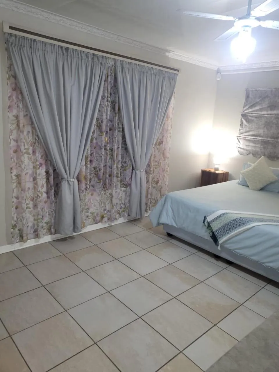 Bed in La Maison on Vaal Bed and Breakfast