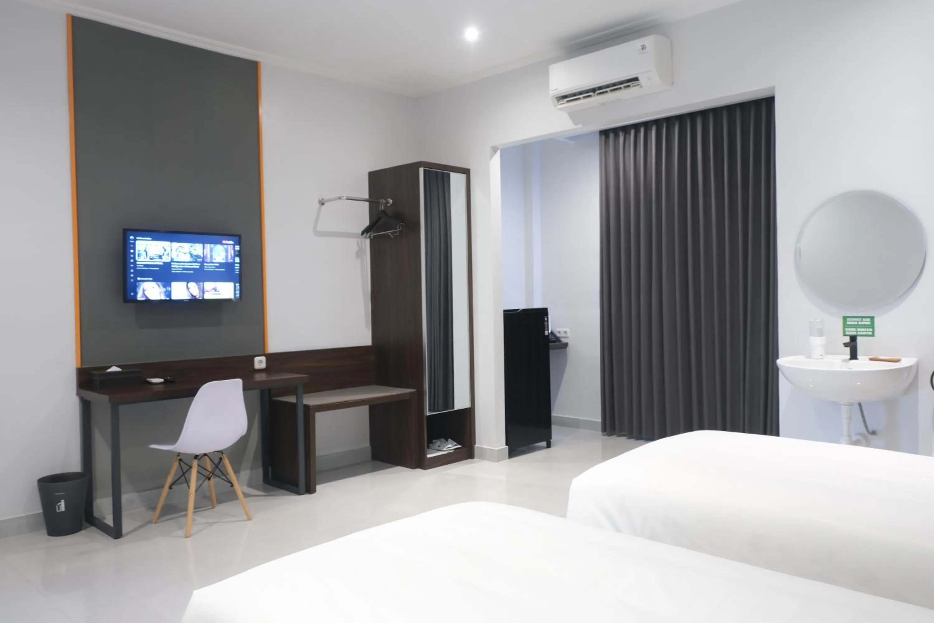 TV and multimedia, Bed in Atap Biru Residence
