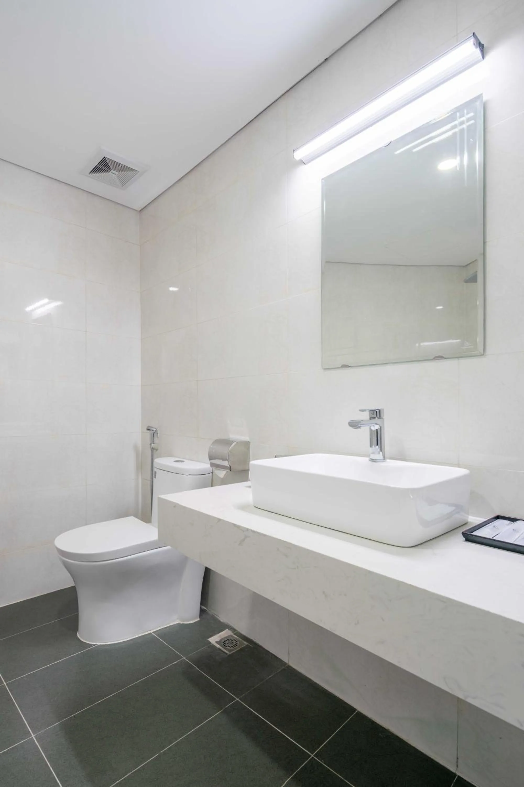 Shower in Jacayl Hotel - Cầu Giấy
