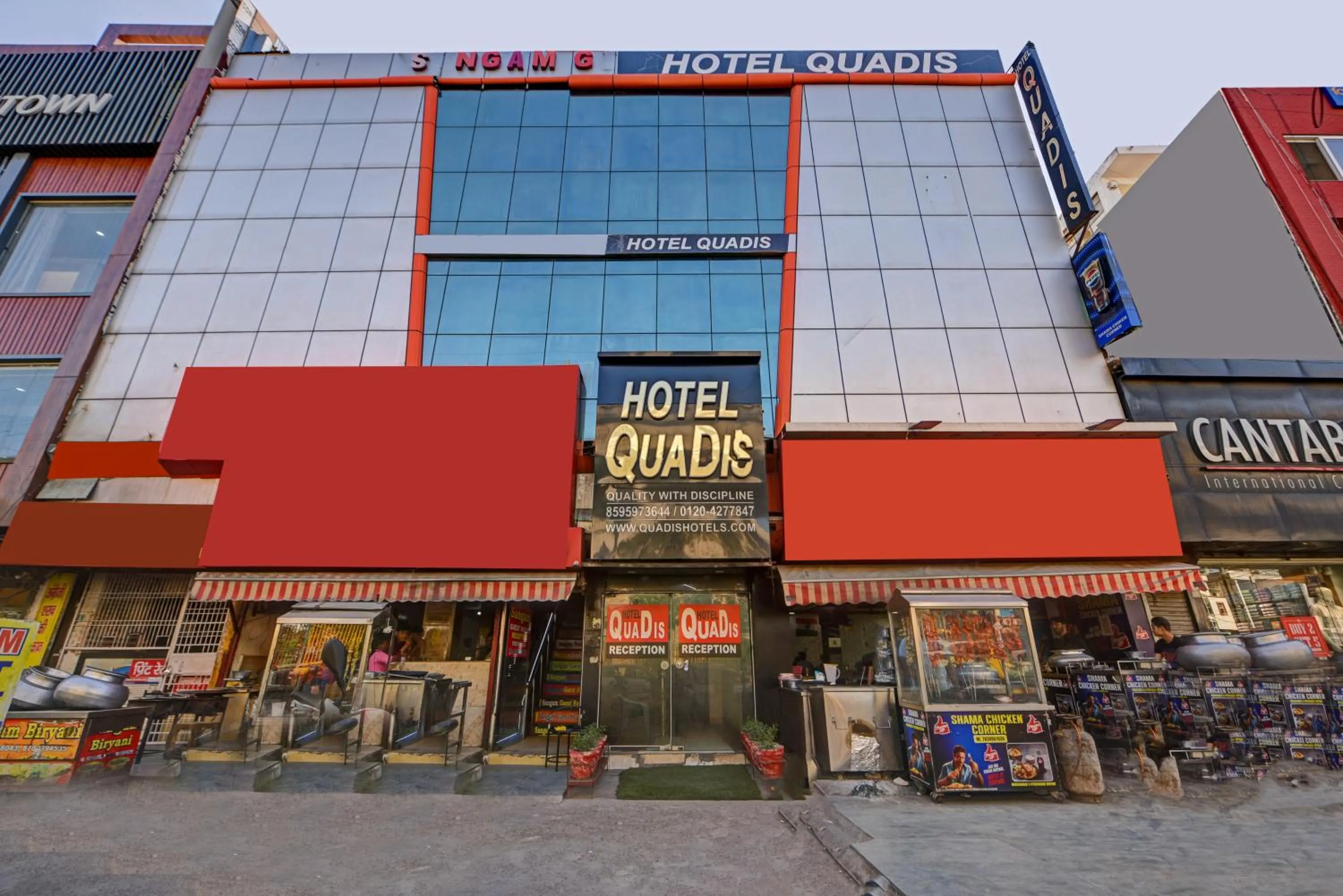 Hotel Quadis - Noida sec 15