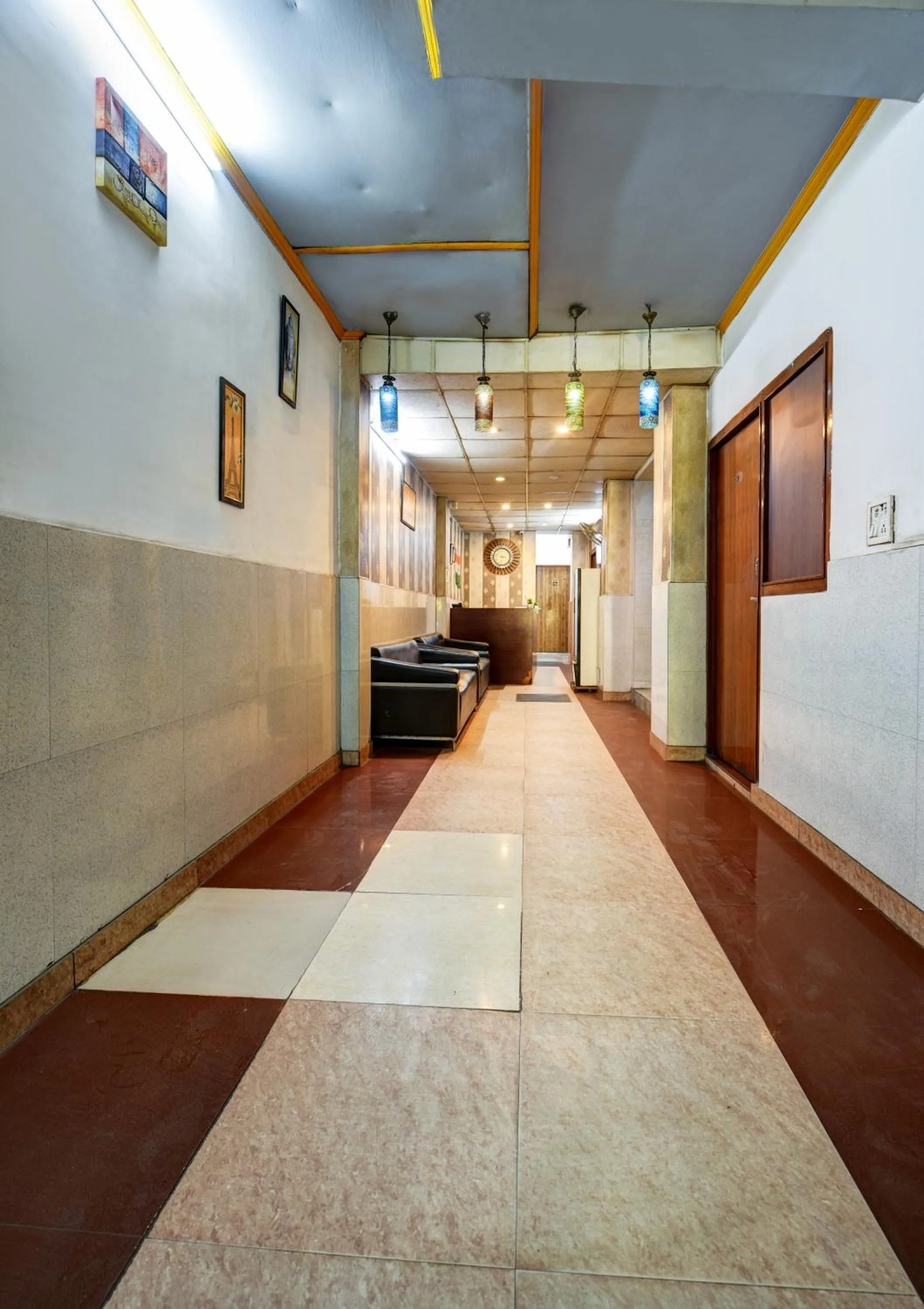 Hotel Quadis - Noida sec 15