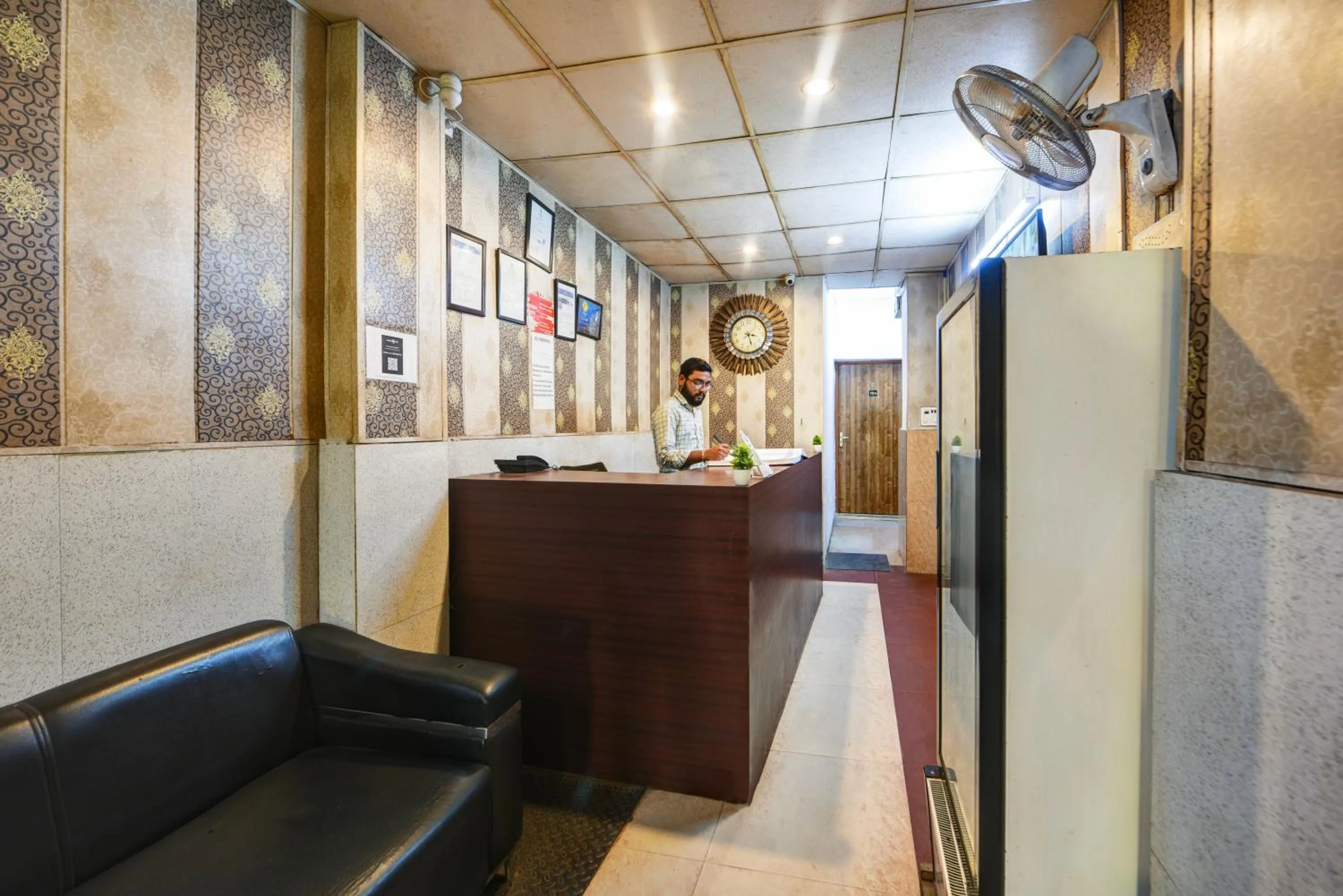 Hotel Quadis - Noida sec 15