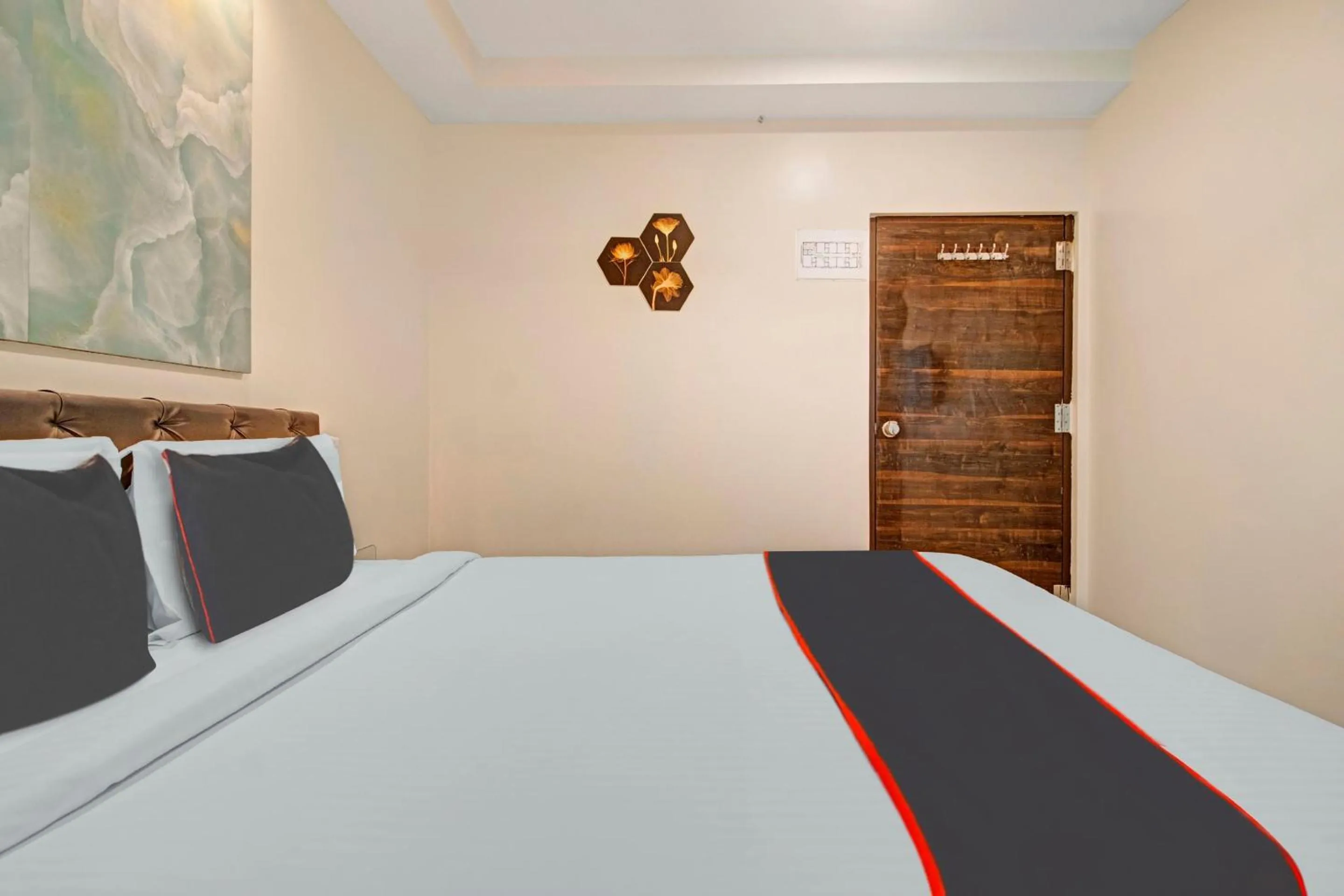 Bedroom, Bed in Super Collection O Halcyon SS Grand