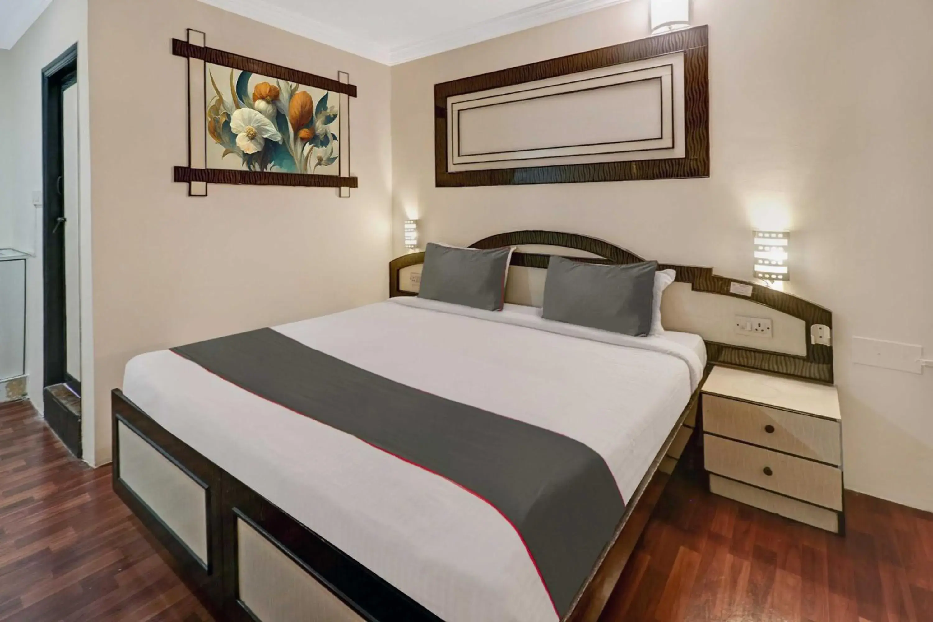 Bedroom, Bed in Super Collection O Sabharwal Residency Near Lalbagh Botanical Garden Bedroom, Bed in Super Collection O Sabharwal Residency Near Lalbagh Botanical Garden