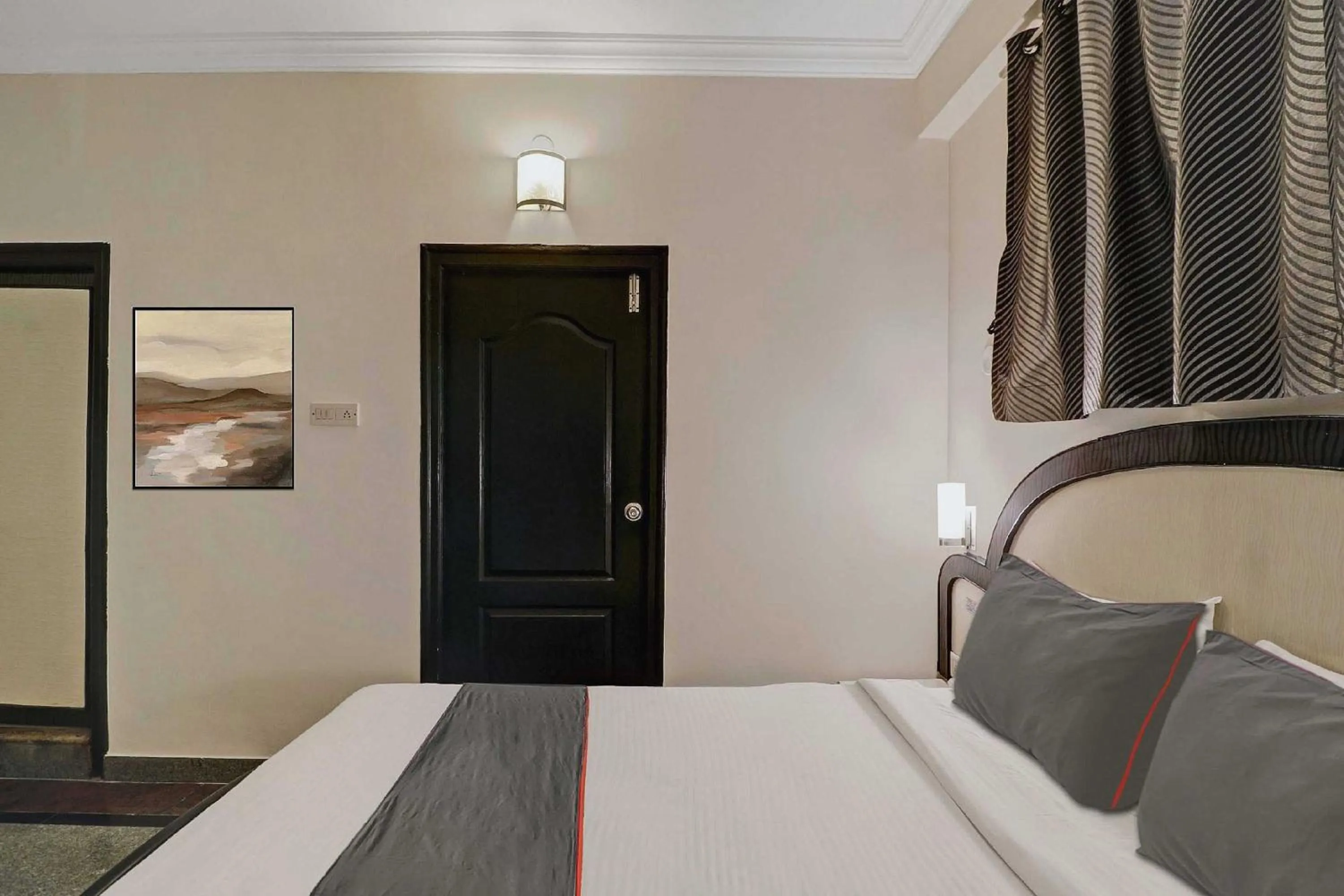 Bedroom, Bed in Collection O Sabharwal Residency Near Lalbagh Botanical Garden