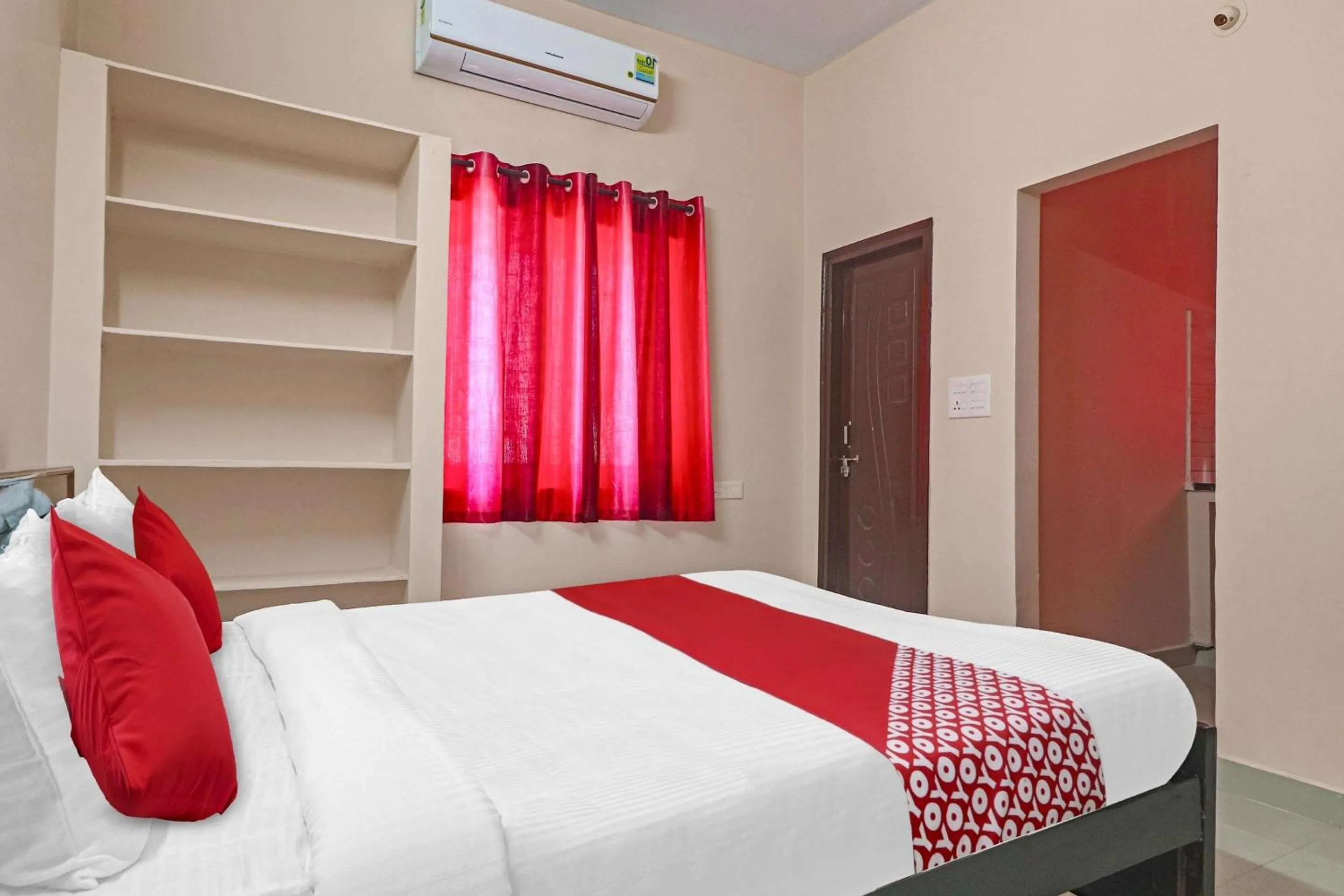 Bedroom, Bed in Hotel O Walk Inn Hotels