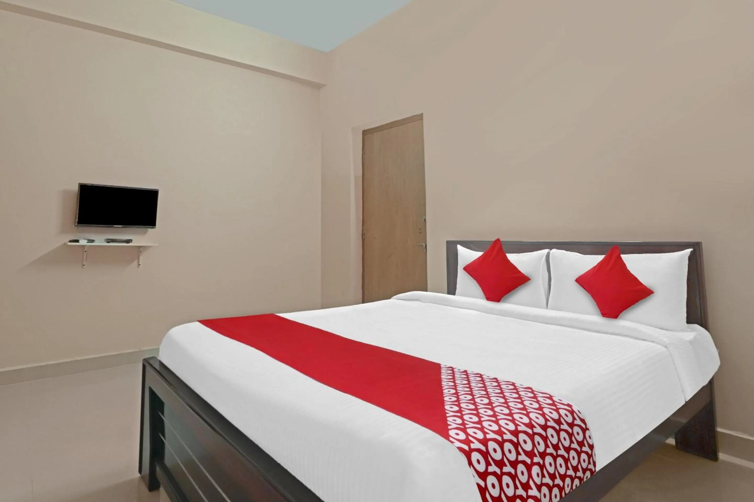 Bedroom, Bed in Hotel O Walk Inn Hotels