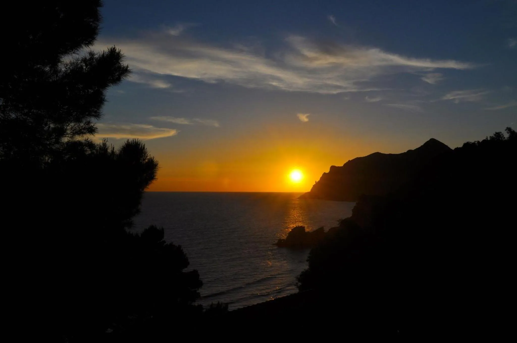 Sunrise in Luxury Loft Apartment with Pool - Pelekas Beach, Corfu