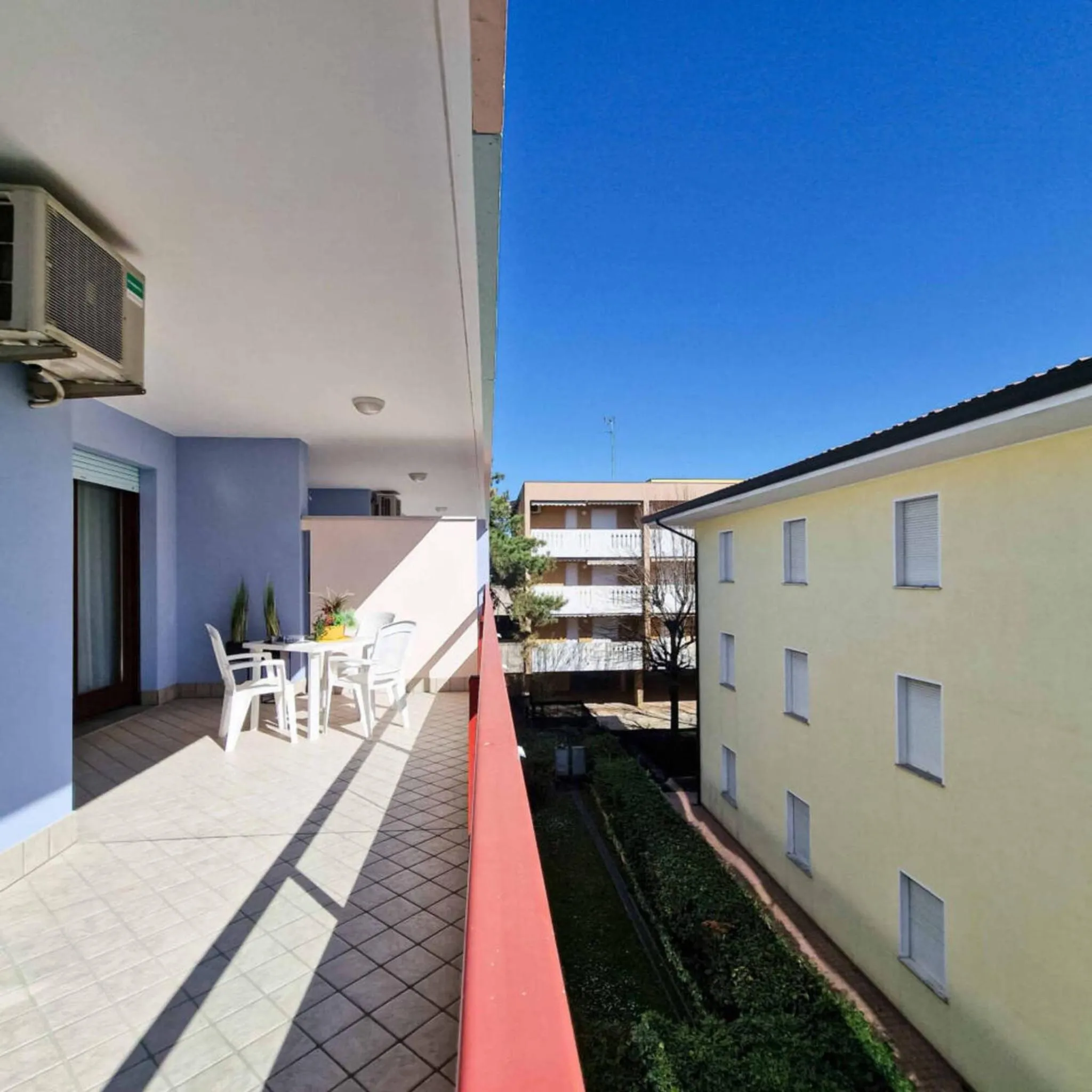 Great accommodation with balcony