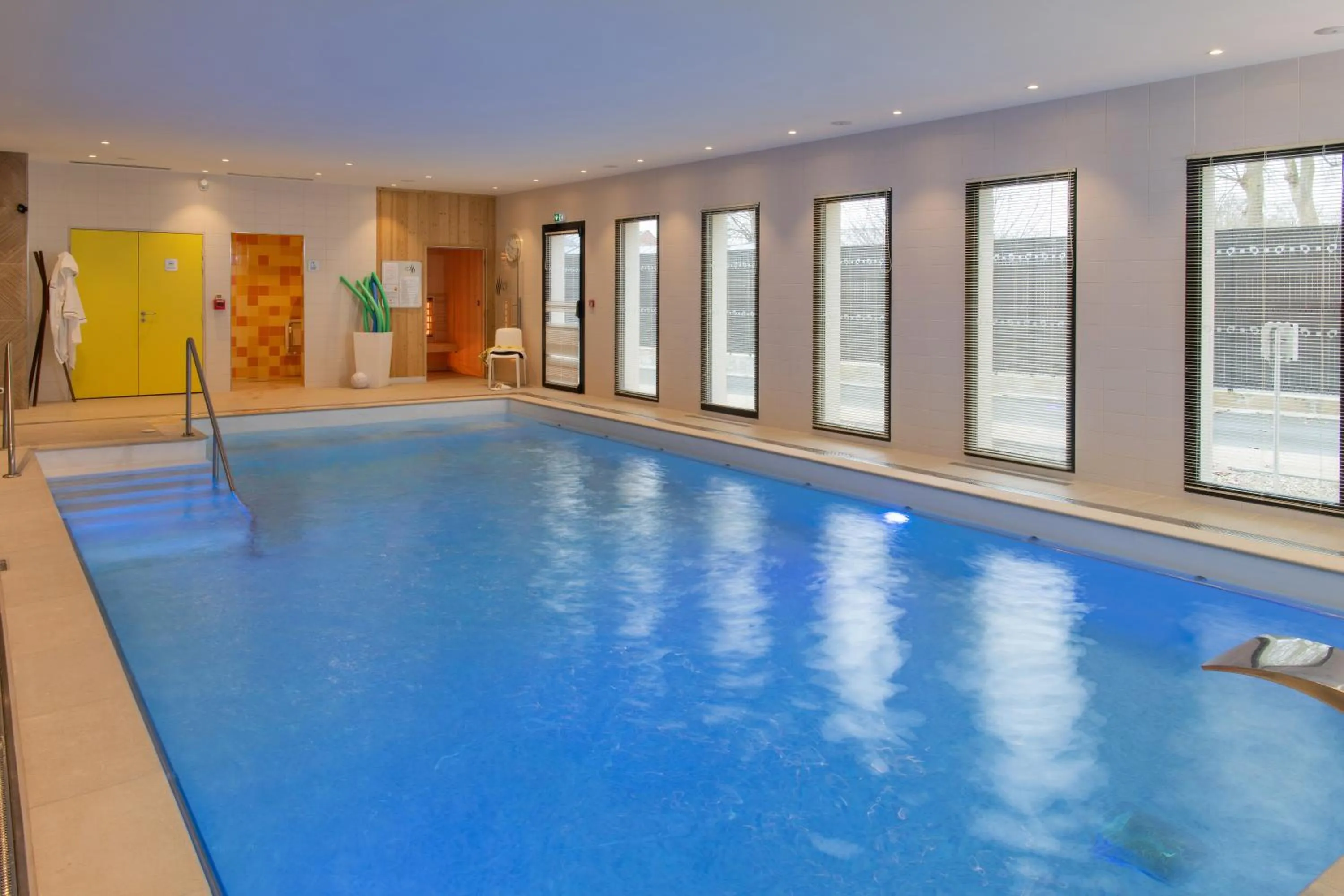 Swimming pool in Domitys La Clef des Arts