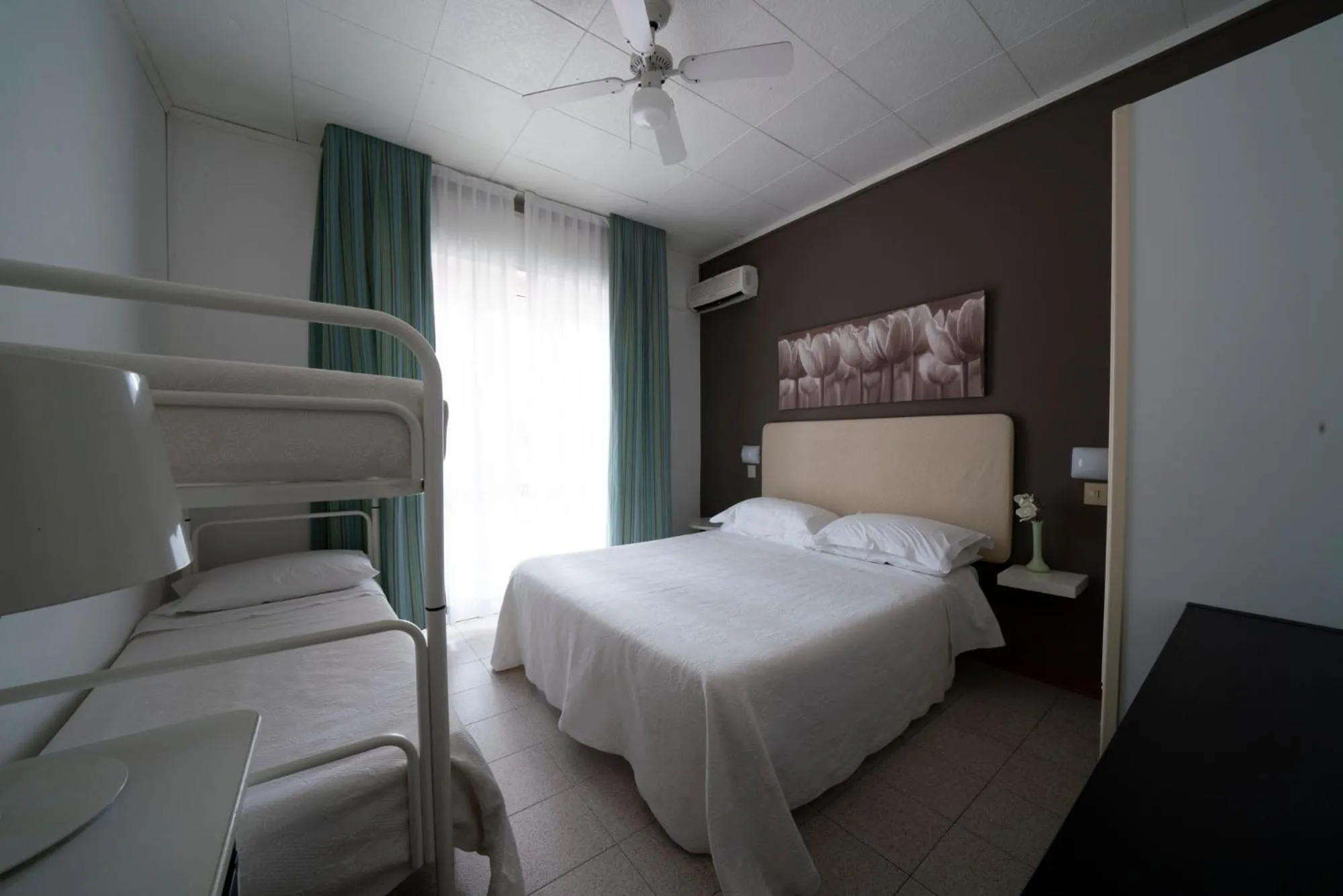 Bed in Hotel Maarea