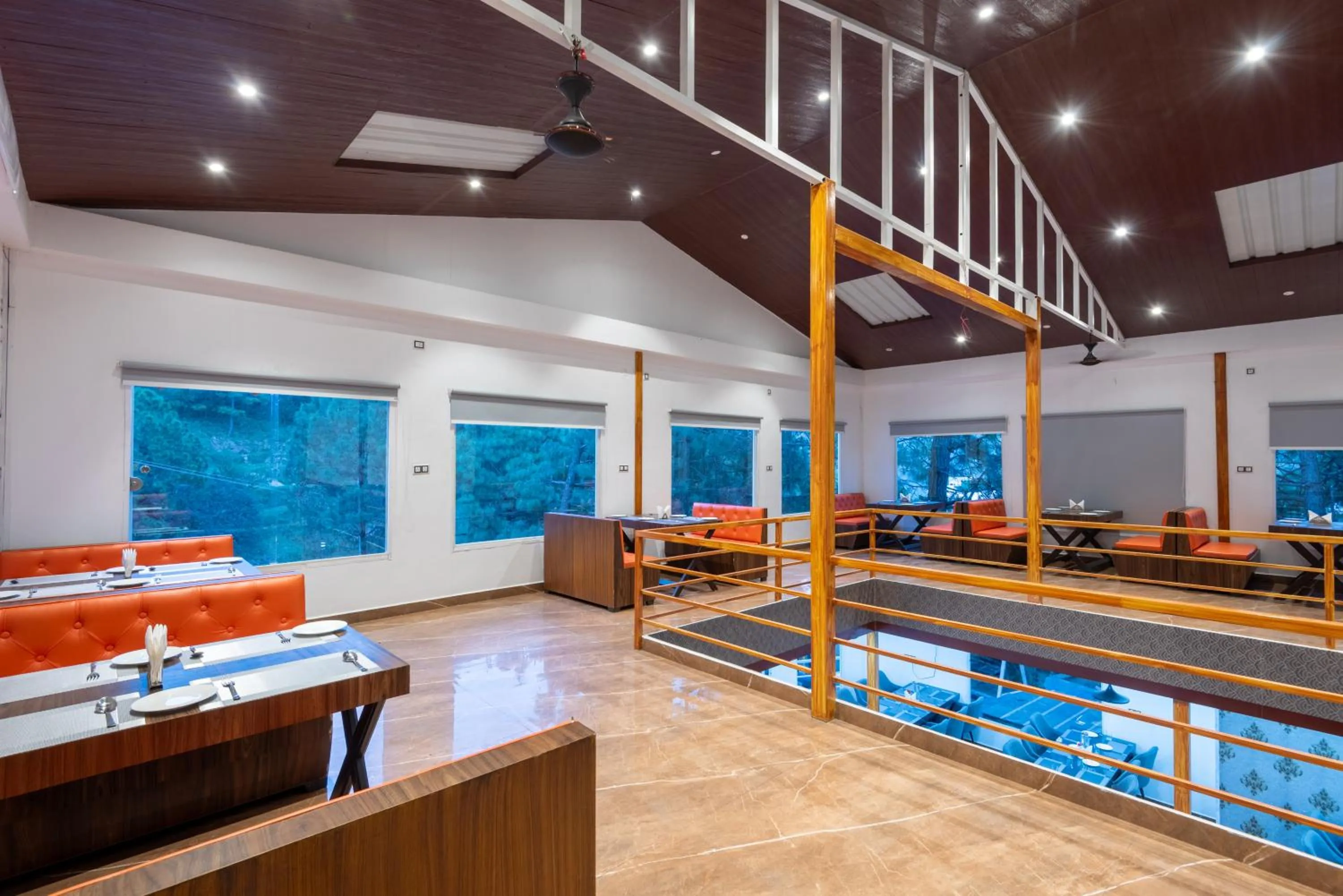 Restaurant/places to eat in DLS Nature Trinket Resort - Dalhousie with Swimming Pool