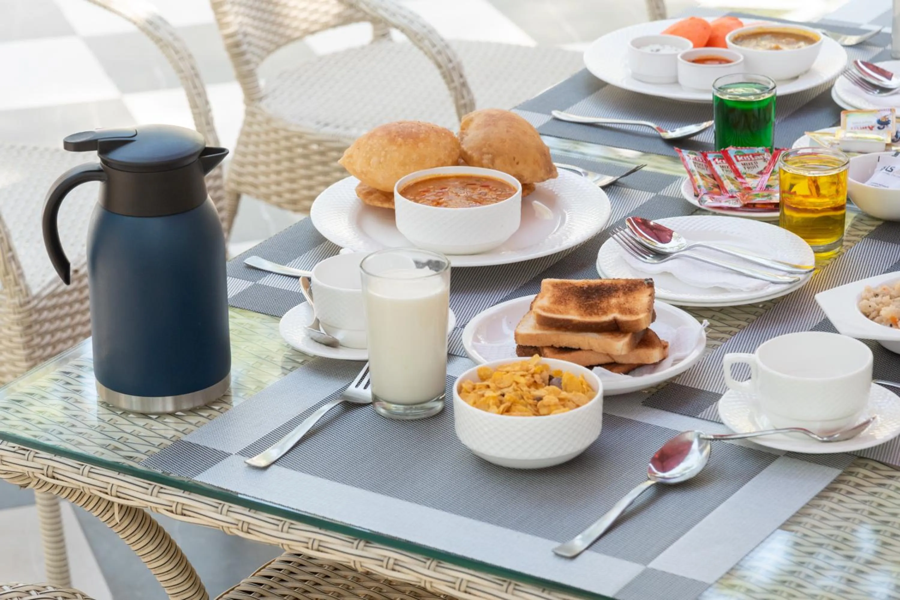 Coffee/tea facilities in DLS Nature Trinket Resort - Dalhousie with Swimming Pool