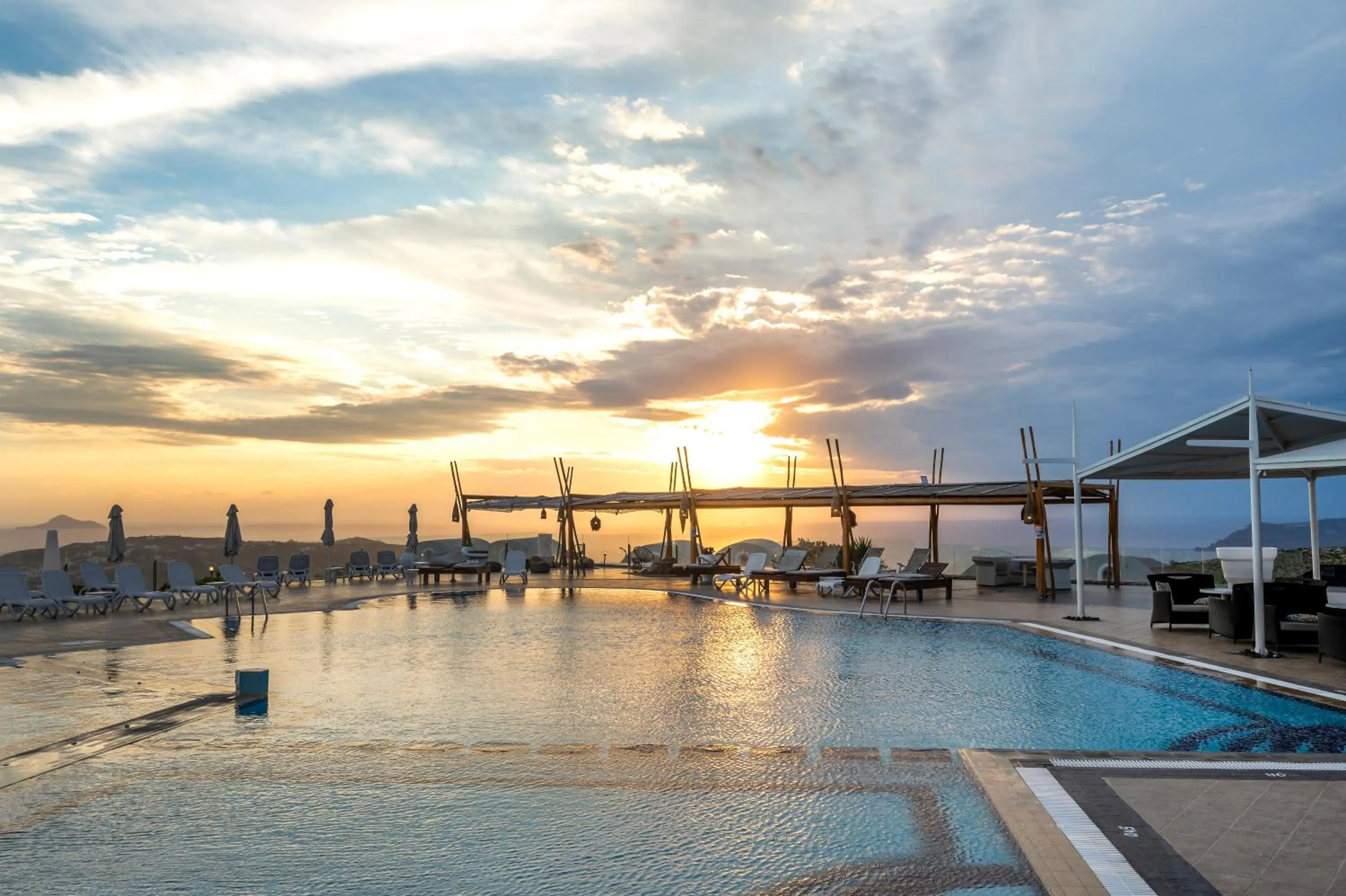 Swimming pool in Smy Santorini Suites & Villas