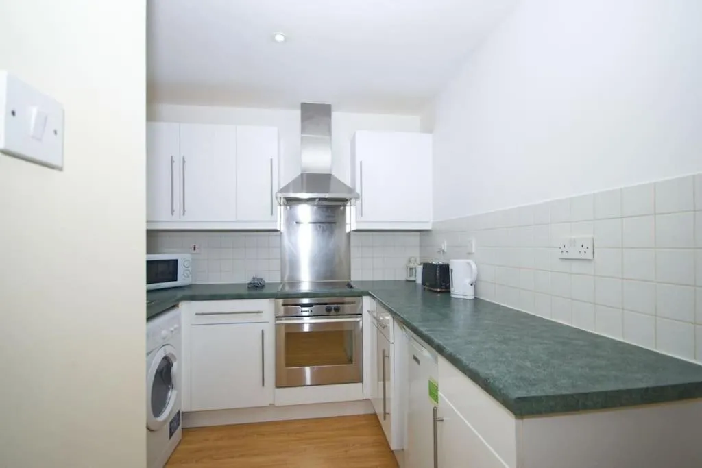 Alluring 2 Bedroom Leeds City Centre Apartment- Self Check-in,Balconied Apartment