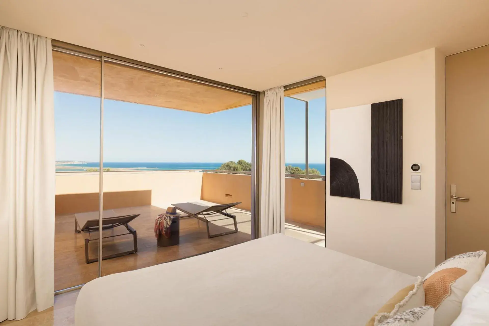 Balcony/Terrace, Bed in Palmares Signature Apartments Balcony/Terrace, Bed in Palmares Signature Apartments