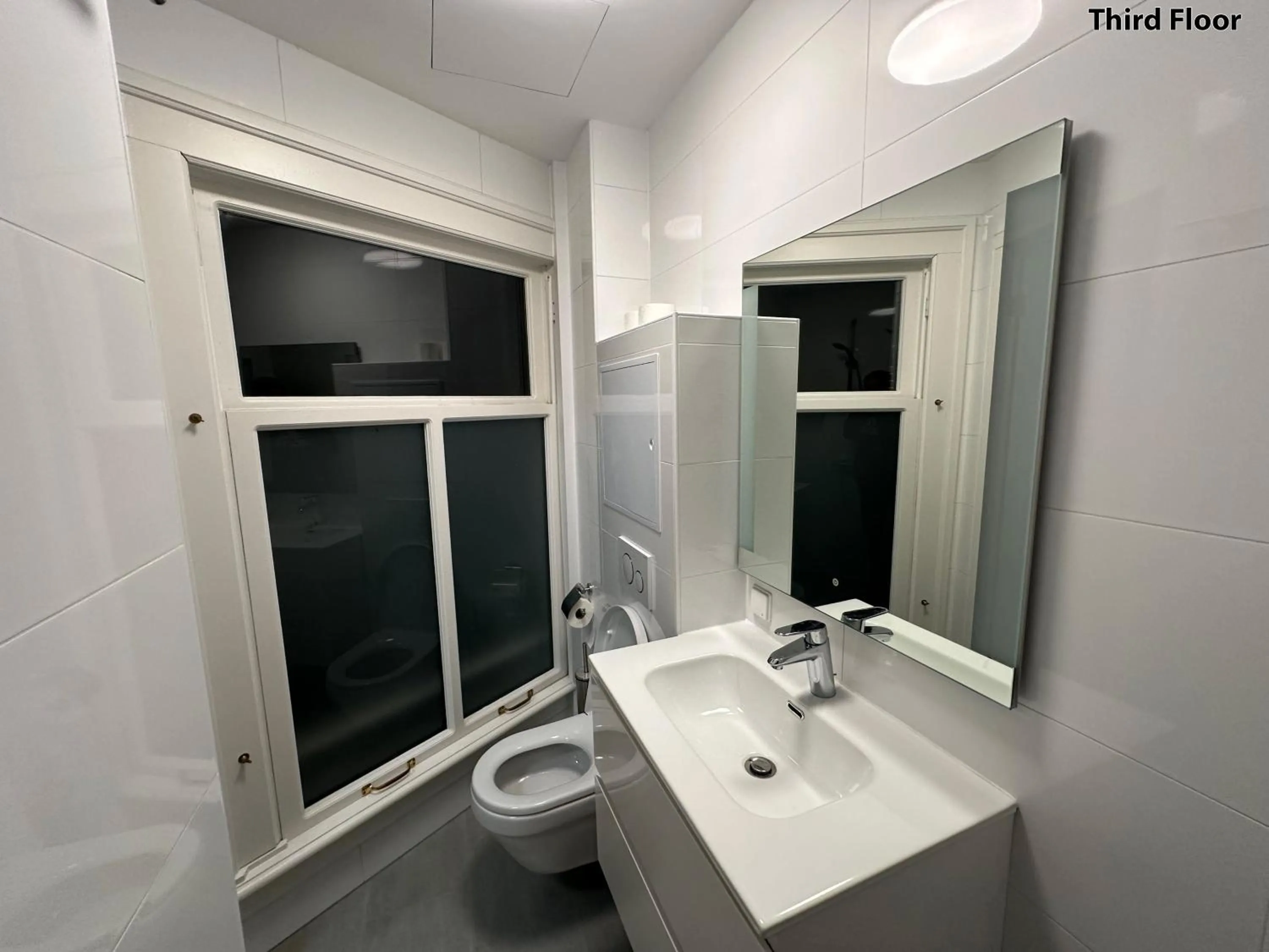 Toilet in Voyagers Amsterdam