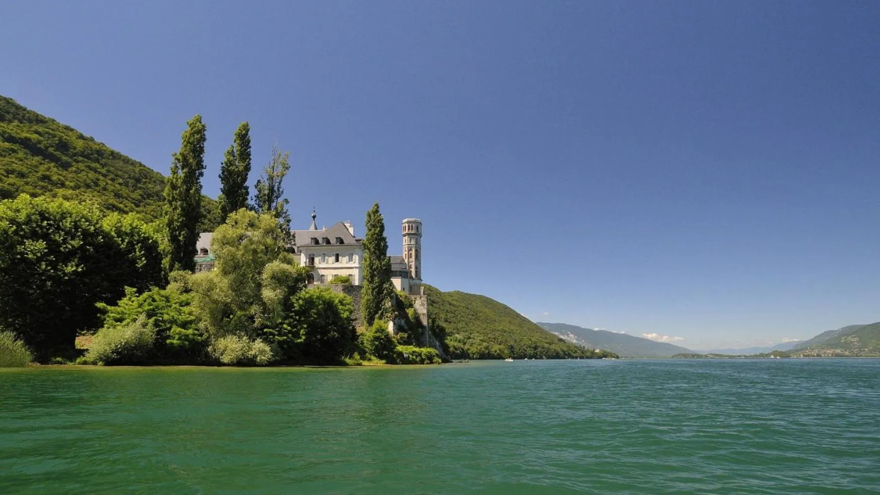 Natural landscape in B&B HOTEL Aix-les-Bains