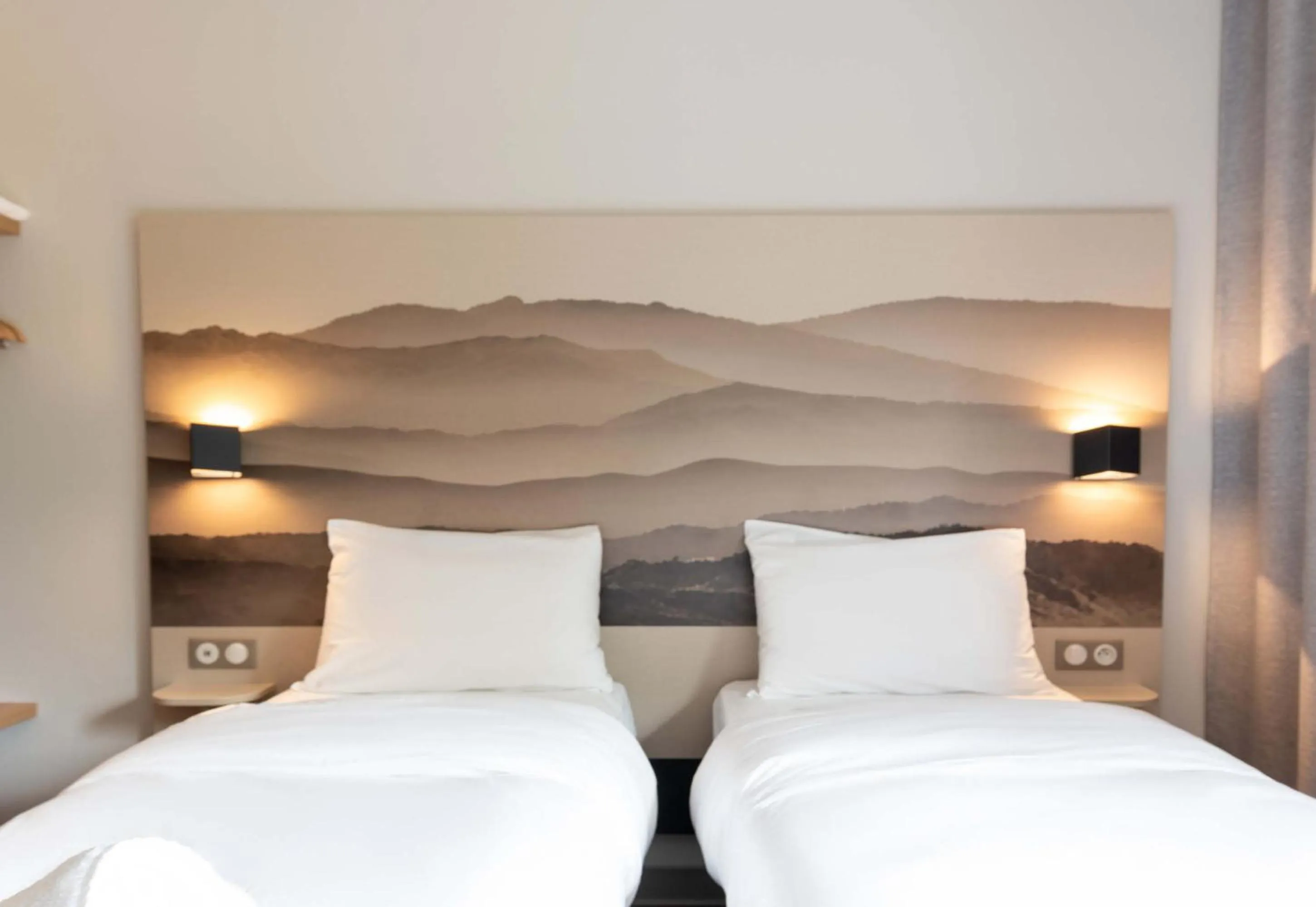 Bedroom, Bed in B&B HOTEL Aix-les-Bains