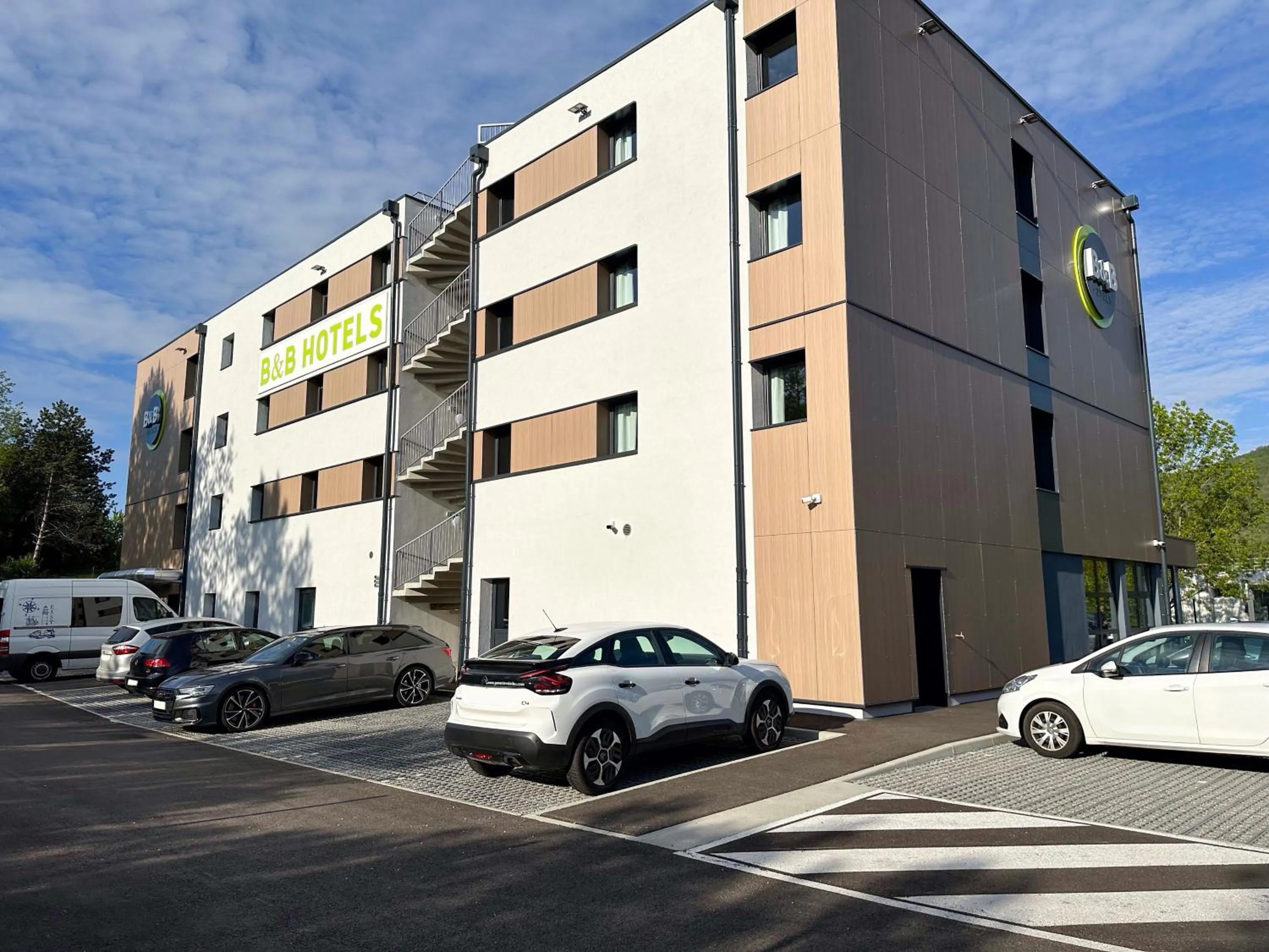 Property building in B&B HOTEL Aix-les-Bains