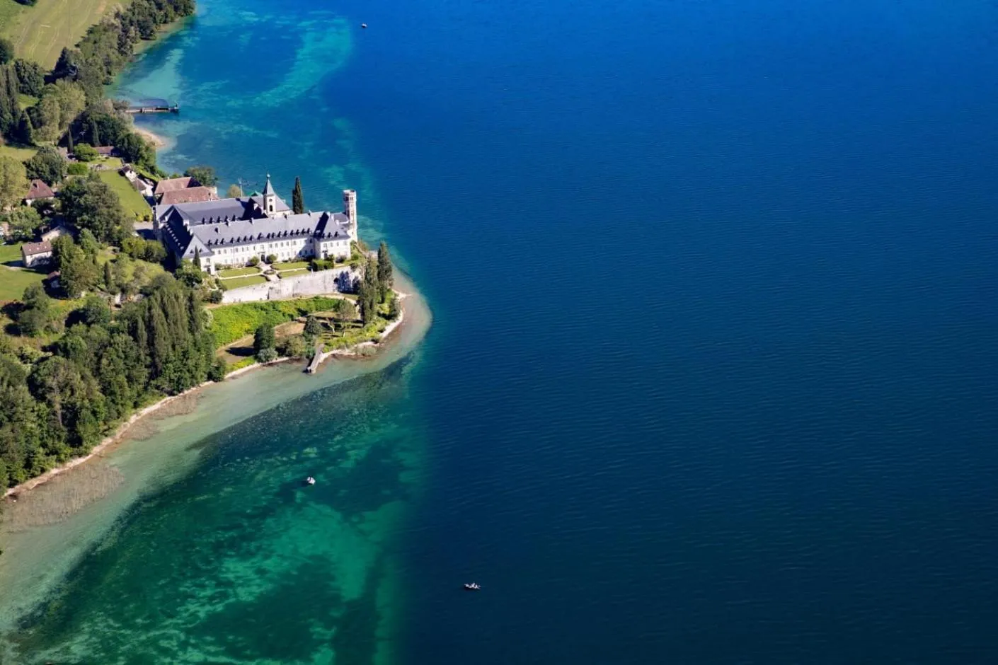 Natural landscape in B&B HOTEL Aix-les-Bains