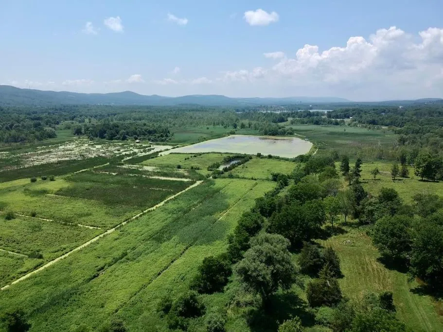Craftsman Hideaway at the 1841 Farmhouse