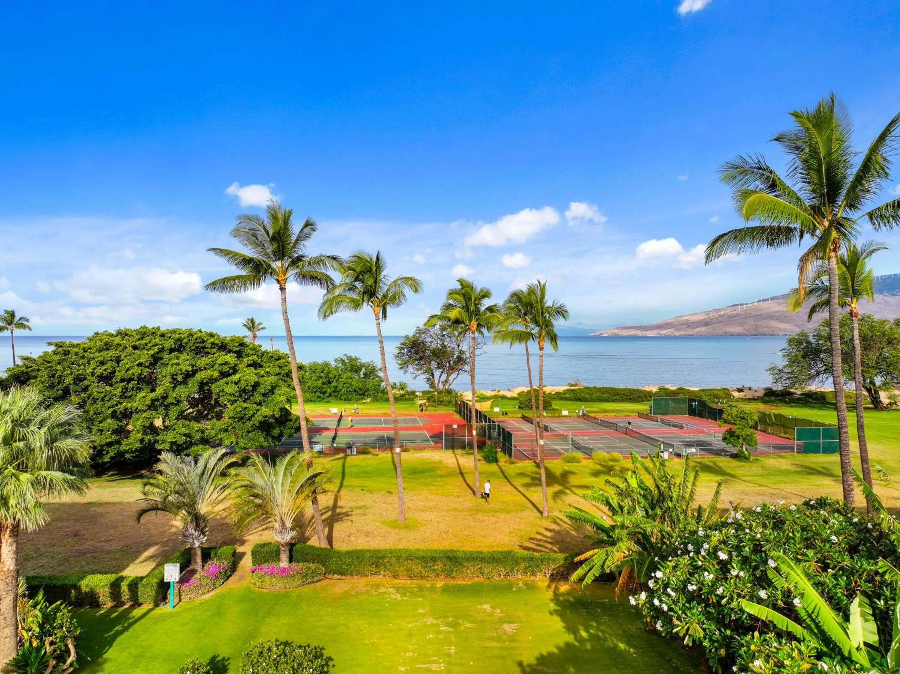 Day in Maui Schooner Resort