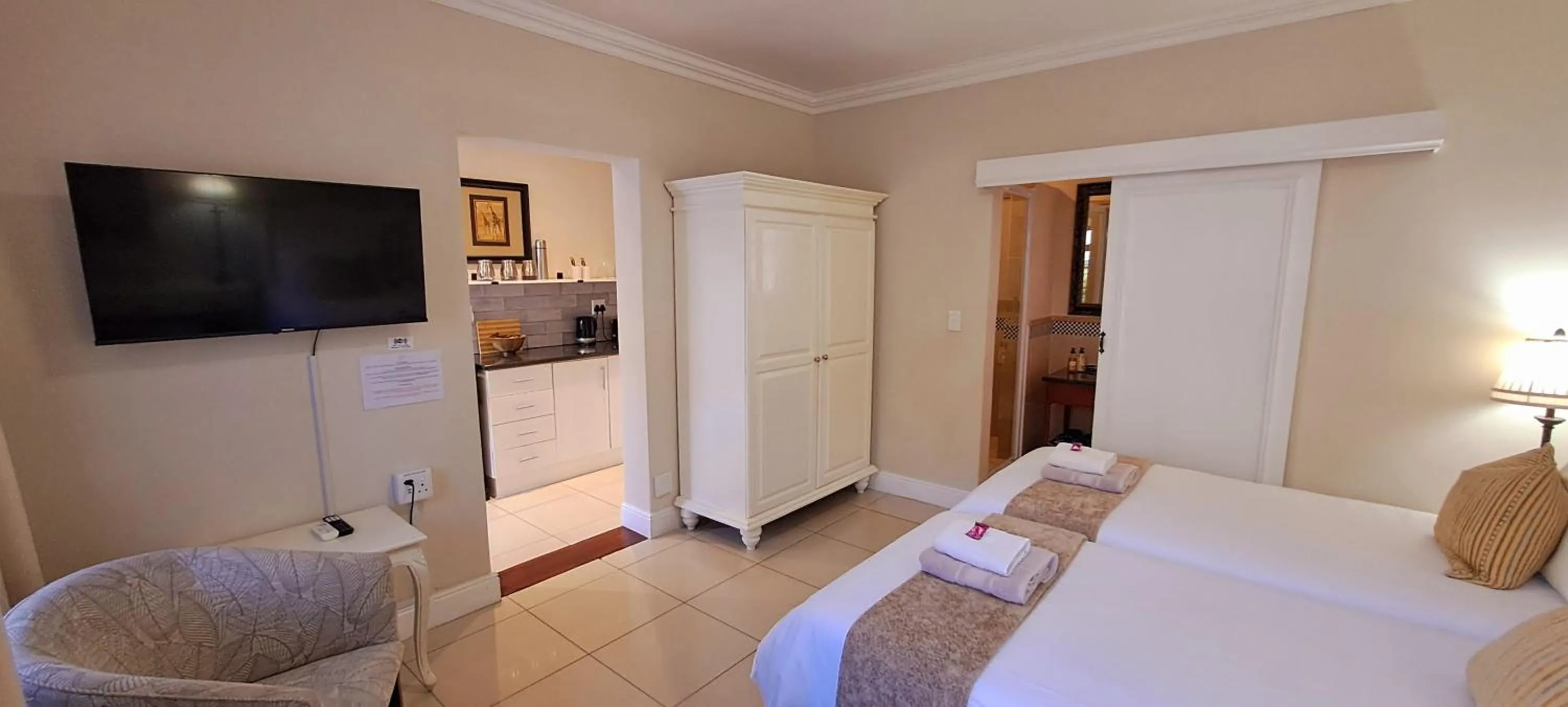 The Vic 1906 Self Catering Units