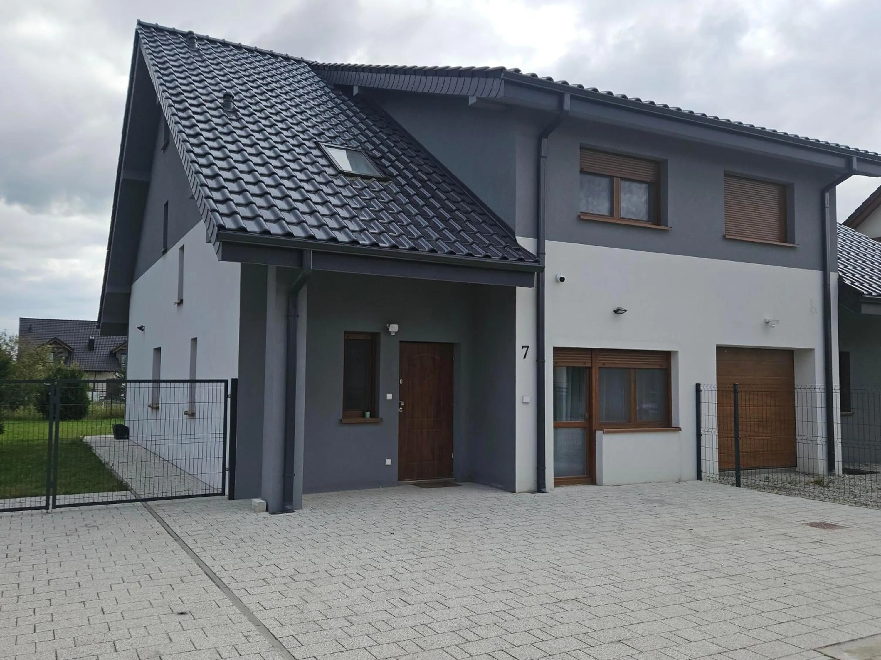 Parking in Diamentowa 7 Rent Home Konarzewo Poznań