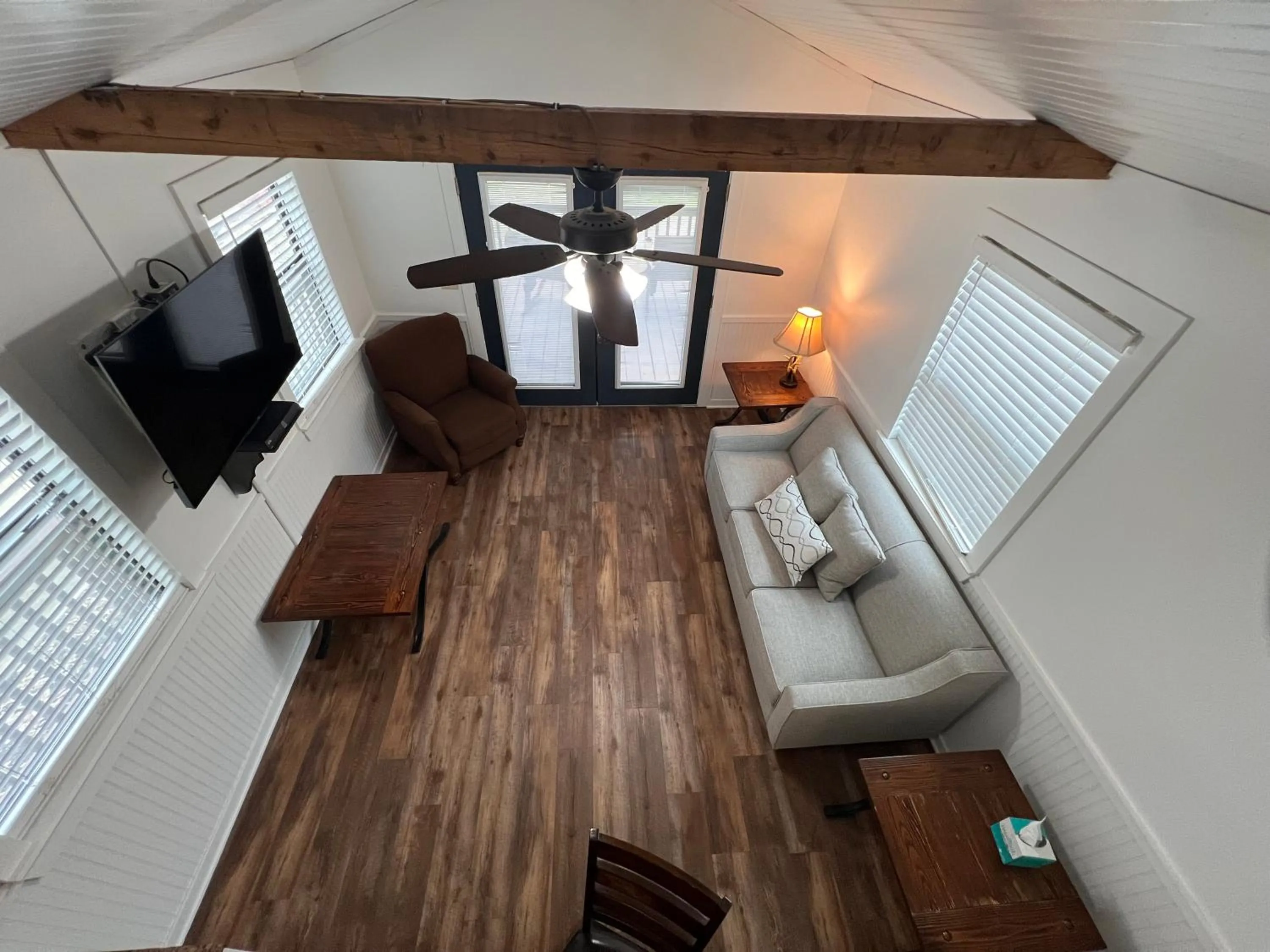 TV and multimedia in The Hideout Golf Club & Resort