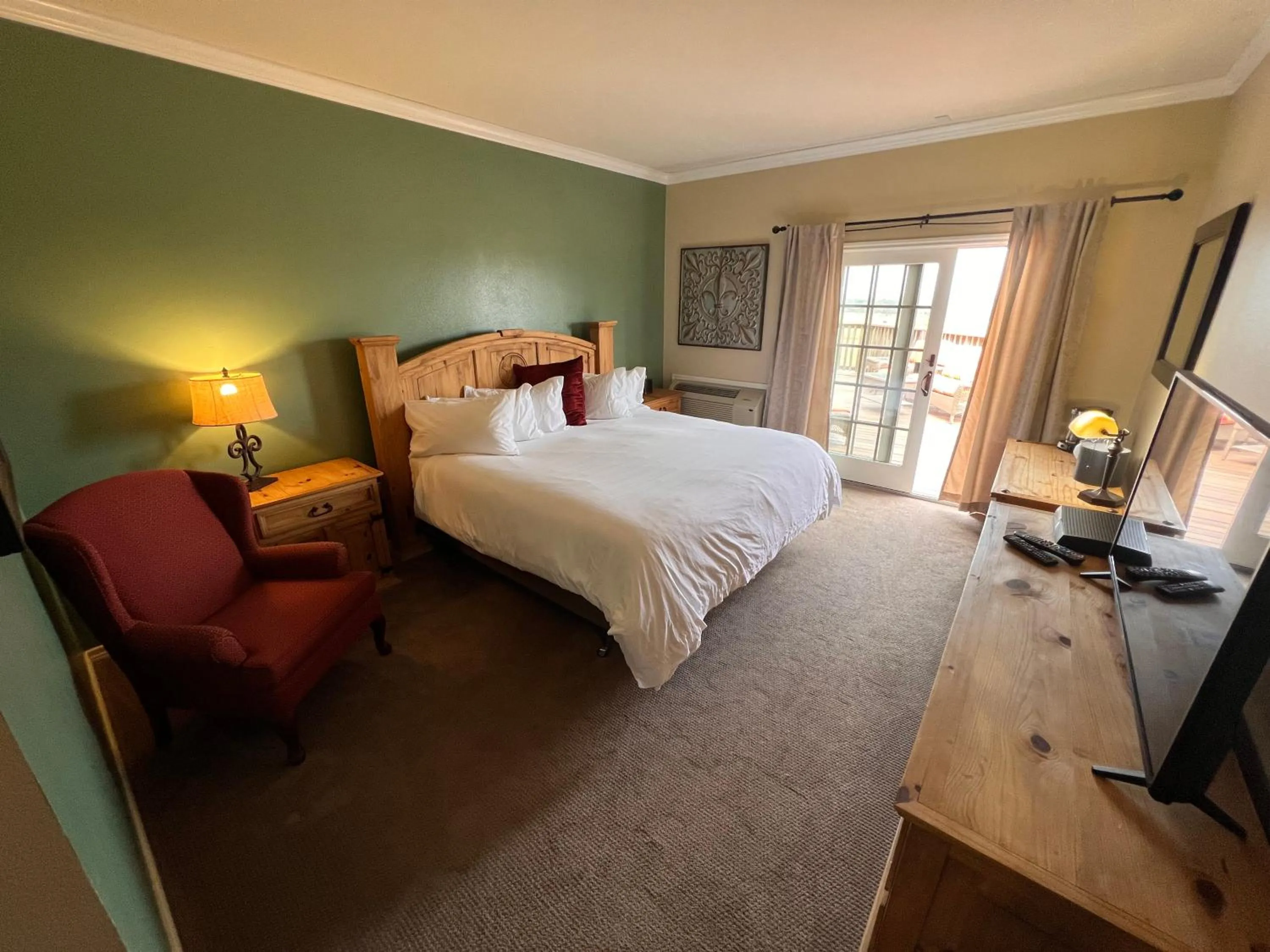 Bed in The Hideout Golf Club & Resort