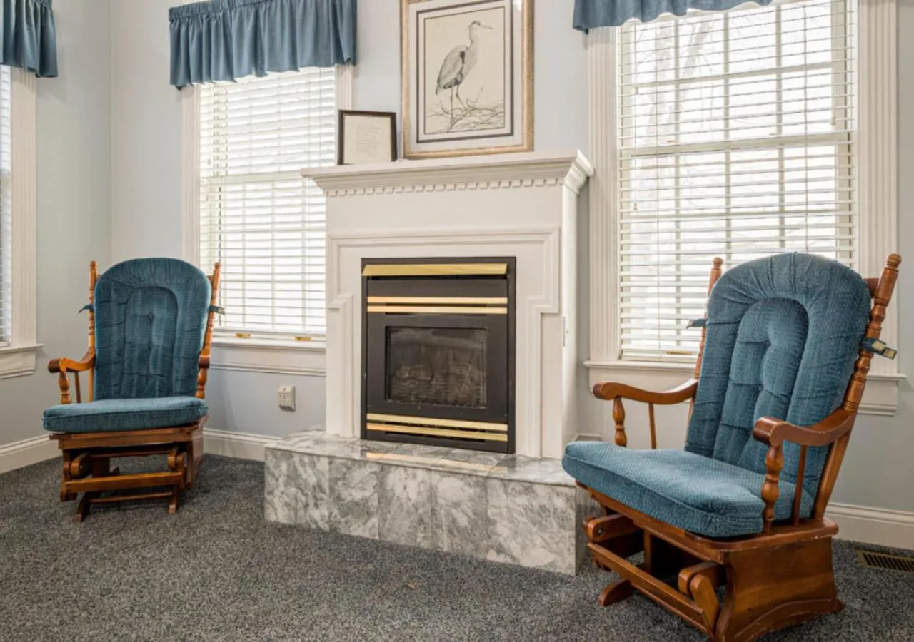 Living room in Whitestone Inn
