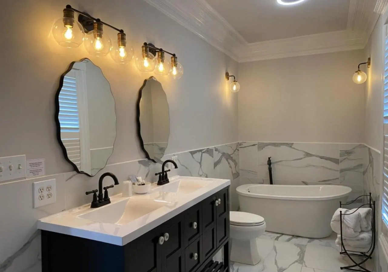 Bathroom in Whitestone Inn