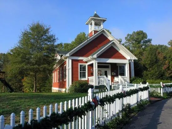 Property building in Whitestone Inn