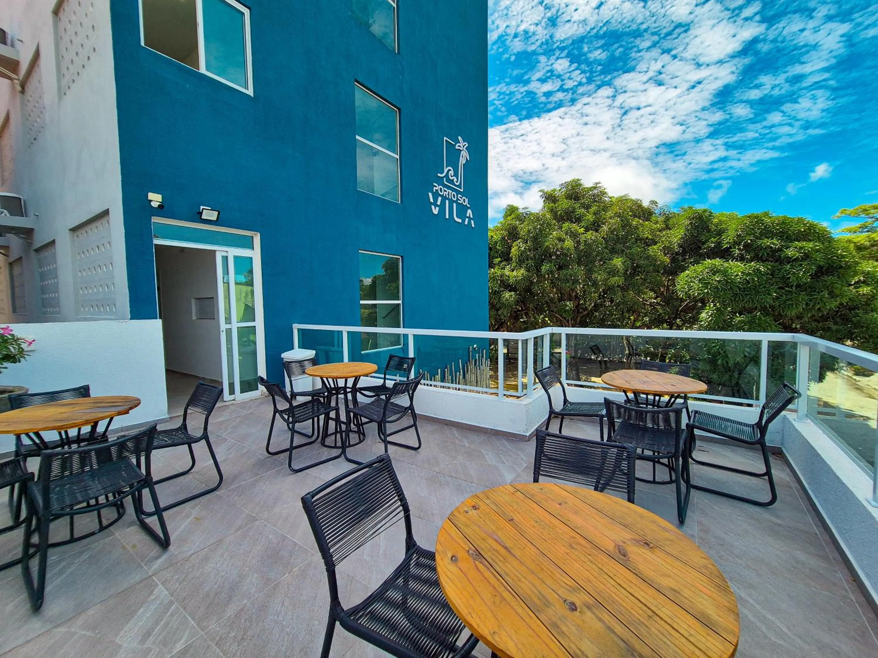 Patio in Porto Vila by AFT