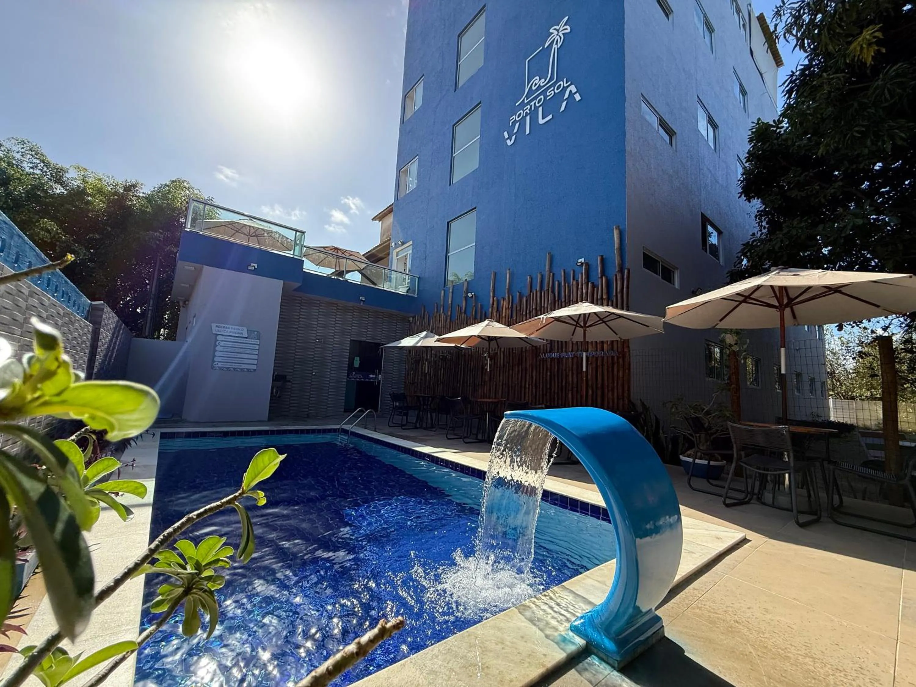 Facade/entrance in Porto Vila by AFT