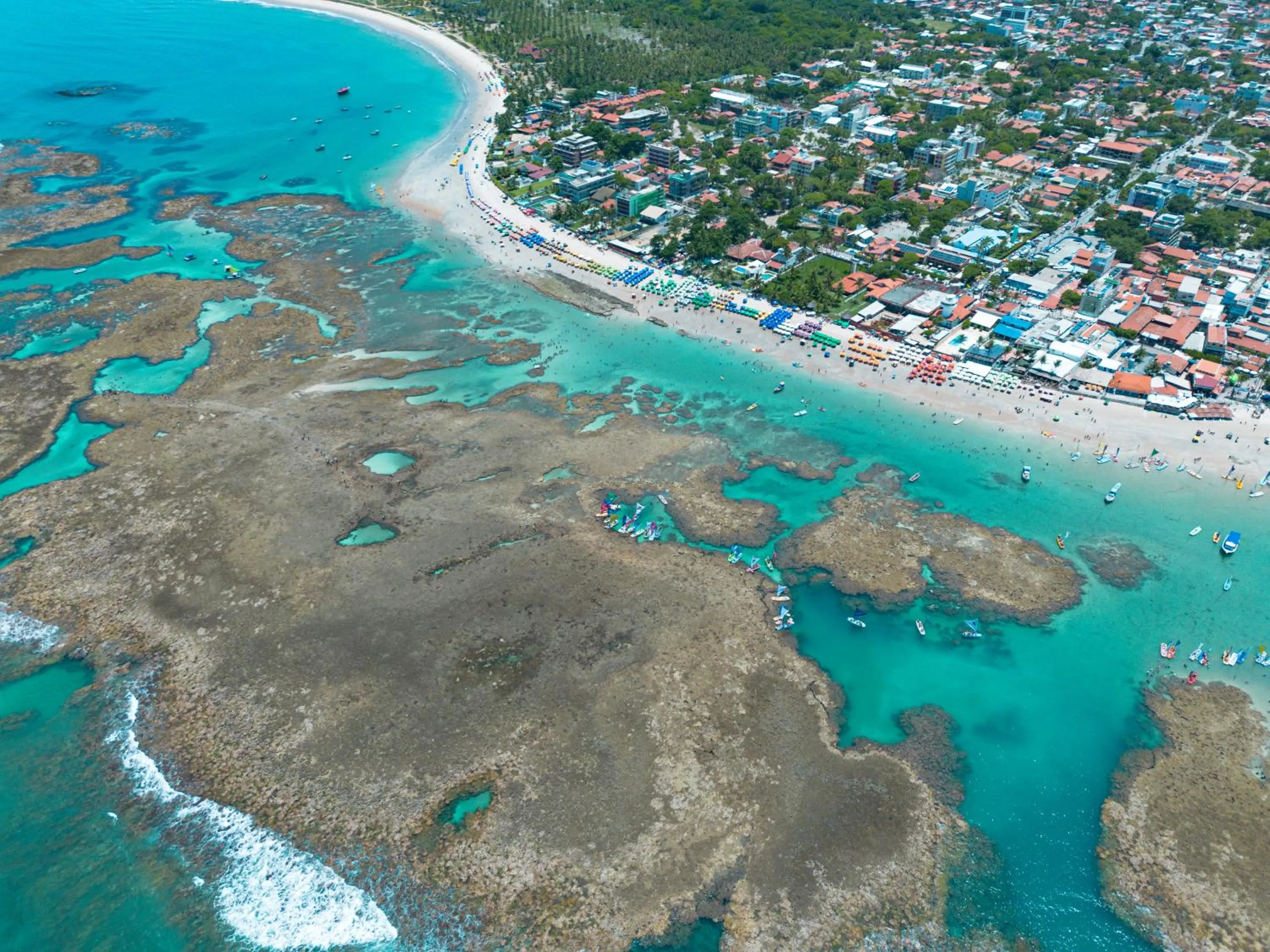 Beach in Porto Vila by AFT