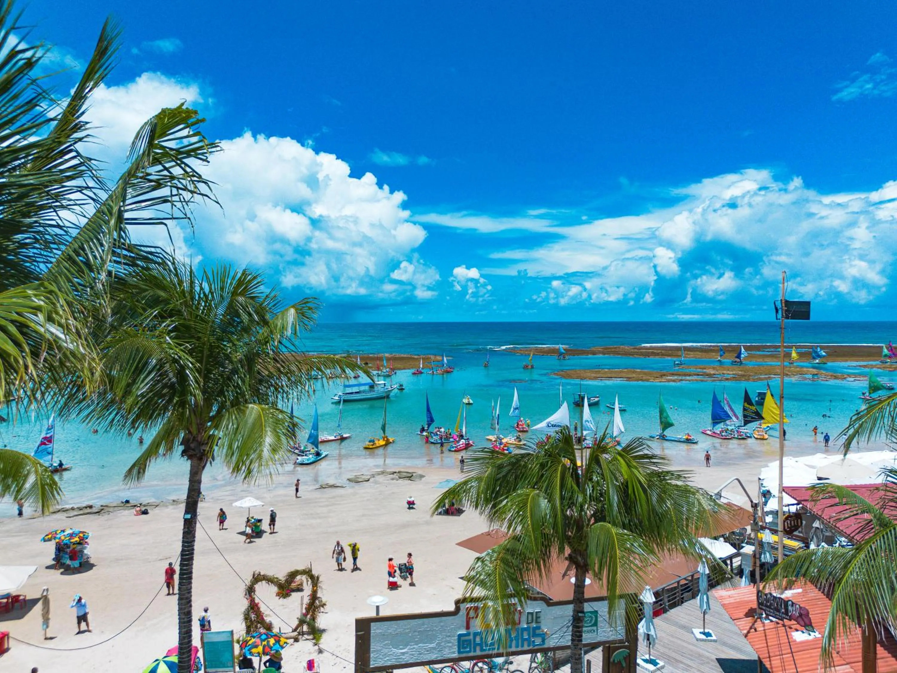 Beach in Porto Vila by AFT