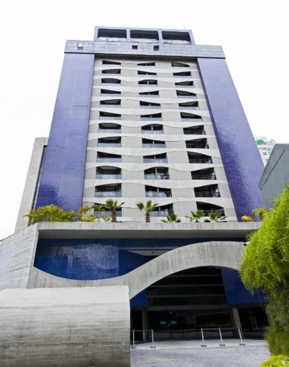 Property building in Studios Hotel Address à passos da Av Faria Lima