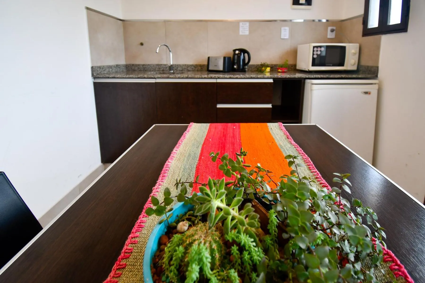 Kitchen or kitchenette in Ref Apart & Hotel